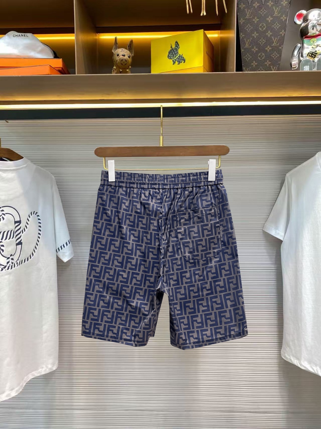 Fendi 芬迪 三标齐全 2026夏季新款男士休闲短裤 高级定制面料透气面料 透气弹力舒适度极高