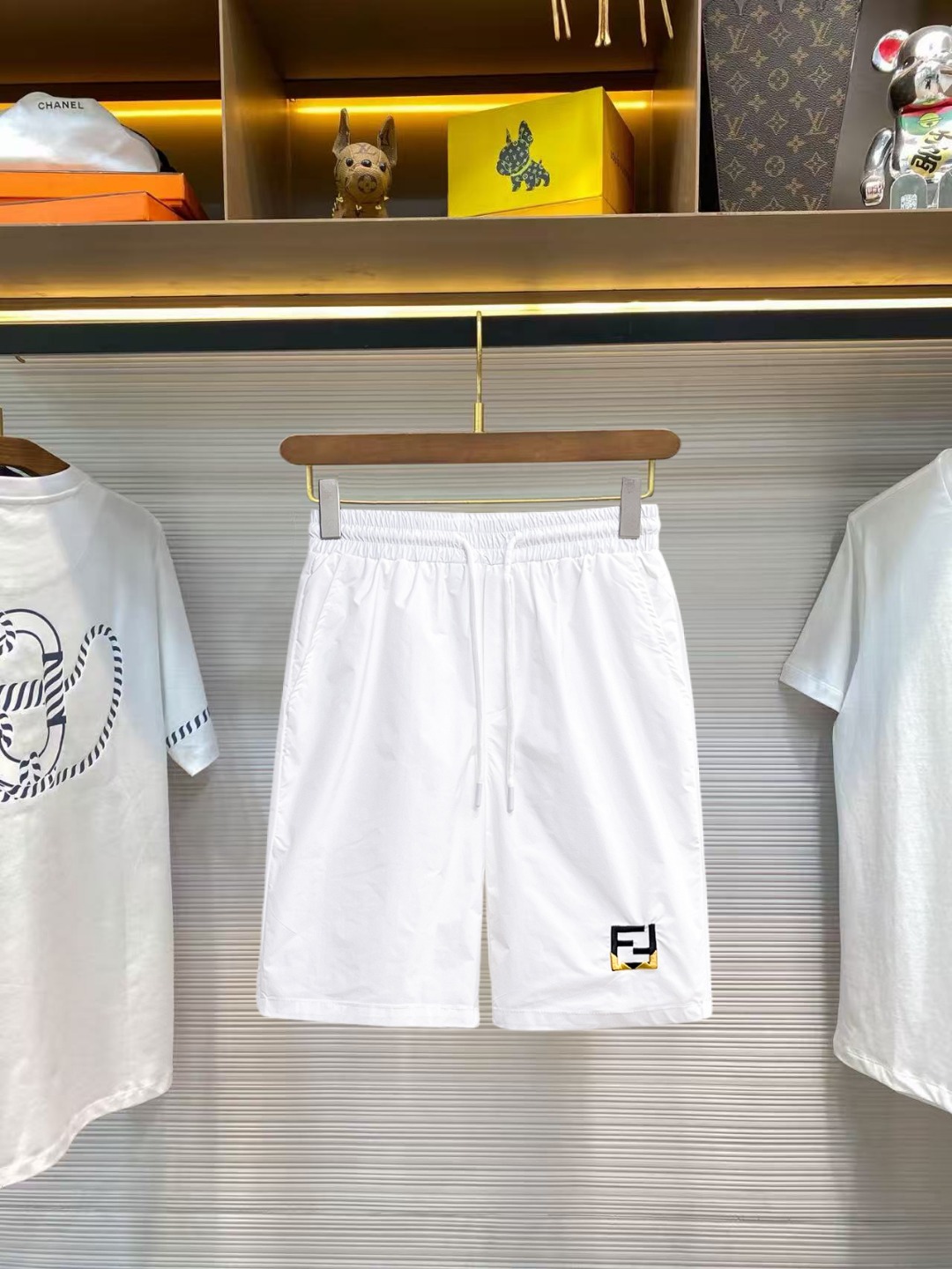 Fendi 芬迪 三标齐全 2026夏季新款男士休闲短裤 高级定制面料透气面料 透气弹力舒适度极高
