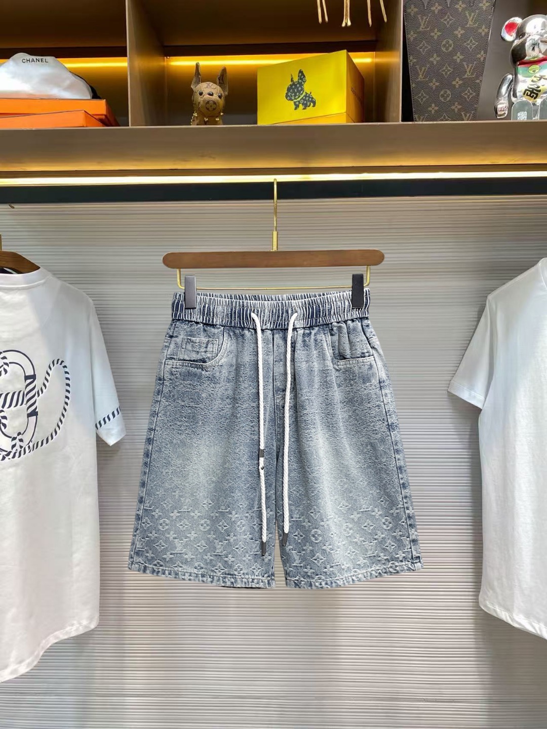 Louis Vuitton LV 三标齐全 2026夏季新款男士休闲短裤 高级定制面料透气面料 透气弹力舒适度极高