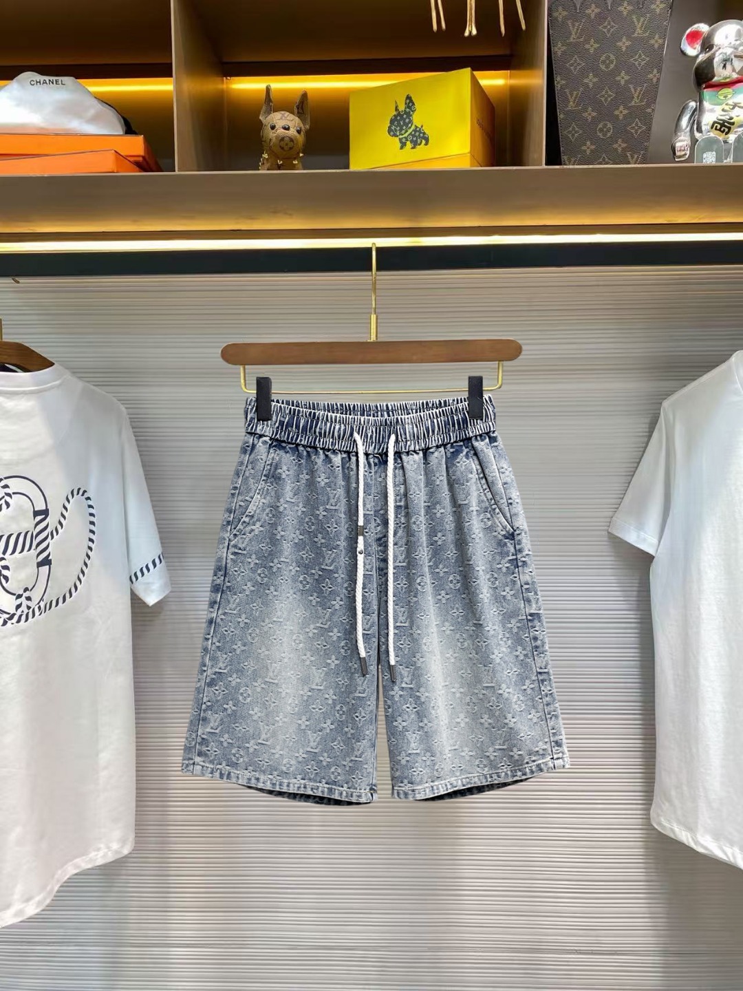 Louis Vuitton LV 三标齐全 2026夏季新款男士休闲短裤 高级定制面料透气面料 透气弹力舒适度极高