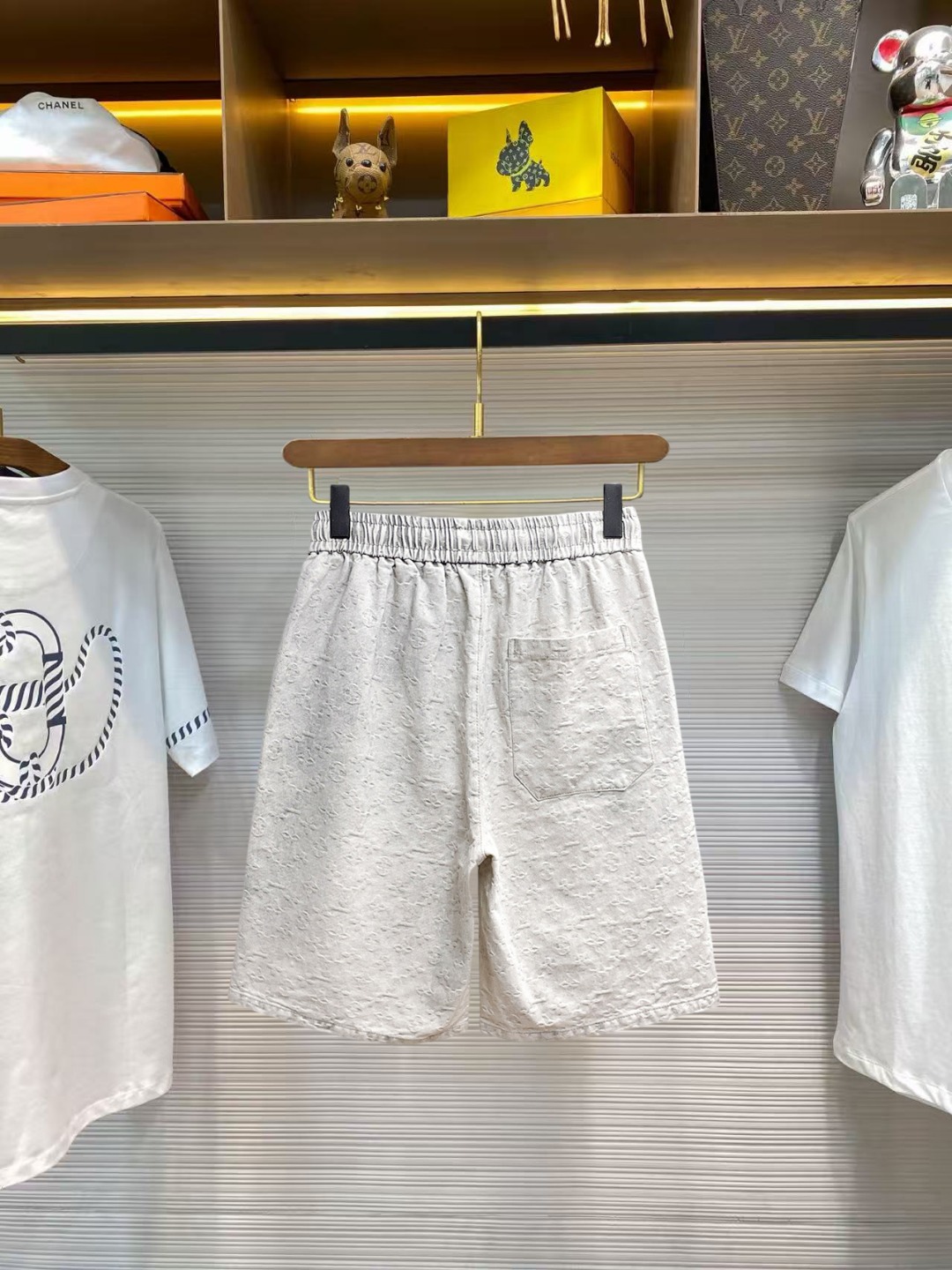 Louis Vuitton LV 三标齐全 2026夏季新款男士休闲短裤 高级定制面料透气面料 透气弹力舒适度极高