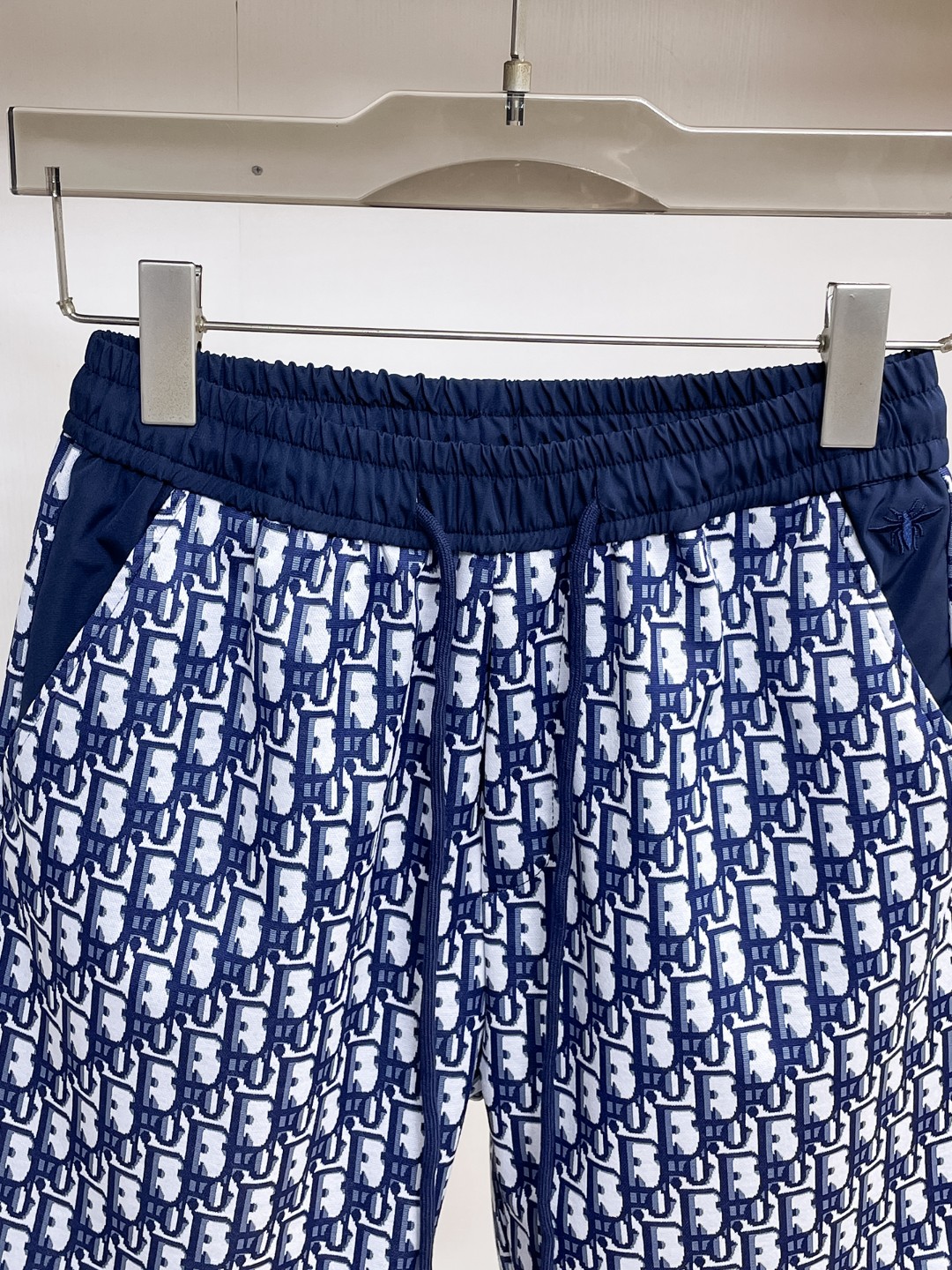 Dior 迪奥 三标齐全 2026夏季新款男士休闲短裤 高级定制面料透气面料 透气弹力舒适度极高