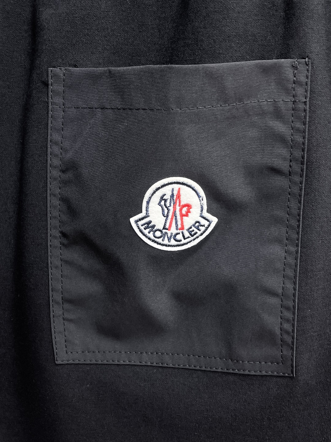 Moncler 蒙口 2026夏季新款 休闲短裤