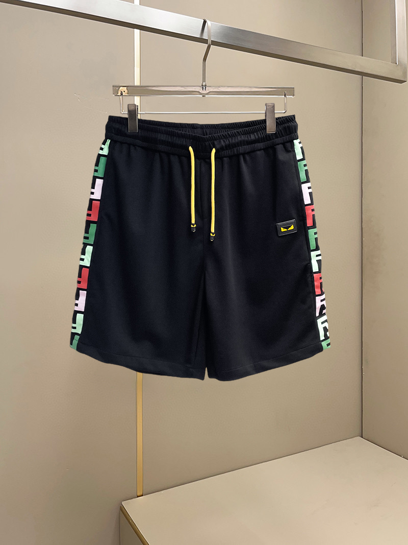 NO:843308,Fendi 2026 summer new original counter casual shorts, luxury classic brand original LOGO accessories, counter best-selling style, very comfortable to wear, low-key yet luxurious, very classy to wear. Needless to say the trousers style and tailoring, the upper body is exquisite and high-end, first-class and top-quality materials. Really palace-level casual pants. The cotton of Turkey is selected for its outstanding quality. After heavy washing, the pants are very soft!  Don't be picky, the upper body is absolutely stylish and extremely luxurious. Please quote your height and weight when ordering sizes M-3XL.,,fendi,shorts,19860909芬迪 2026夏季新款原单专柜休闲短裤,奢华经典品牌原版LOGO配饰 专柜热销款 身穿着非常舒适 低调不失奢华 穿出去非常有档次 裤型款式和裁剪亦无需多言 上身精致跃然高档一等一顶级质料 真正殿堂级的休闲裤 选用土耳其的棉花品质卓然,经过重水洗使得裤子很柔软！不挑人 上身绝对的有型 极度奢华. 尺码M-3XL下单报身高体重.,,fendi,shorts,,Men's clothing