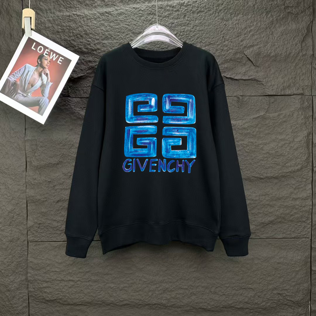 NO:128444,Givenchy Spring European counter new style top-quality original single fashion casual long-sleeved T-shirt sweatshirt. 25ss Spring fashion internet celebrity trendy customization, selected imported high-density cotton fabrics, exquisite original logo creation, excellent comfort and breathability, excellent soft, wrinkle resistance and sagging. Whether it is single or inner wear, it is very handsome, which conforms to the practical dressing habits of men, pursues luxury, noble and elegant style, and creates extraordinary men's taste. The first choice for urban fashion men. Size M~XXXL, given, hoodie, sweatshirts, tees, t-shirt, alexander wang19860909纪梵希 春季欧洲专柜新款 顶级原单时尚休闲长袖T恤卫衣. 25ss春季时尚网红潮人定制,精选进口高密度棉面料,精致原版logo打造,舒适性与透气性兼优,柔软抗皱弹性和垂性极佳,无论是单穿或是内搭都是帅气十足,吻合了男性实用穿衣习惯,追求奢华高贵优雅风范,打造不凡男士品味,都市时尚男尤首选.尺码M~XXXL,,givenchy,hoodie,sweatshirts,tees，t-shirt,alexander wang,Men's clothing