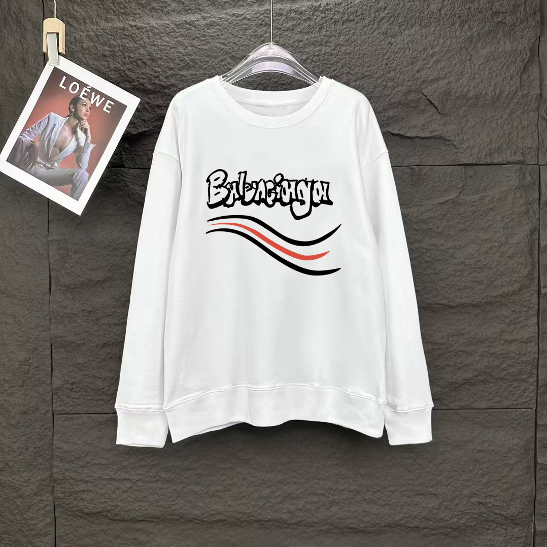 NO:128461,Balenciaga Spring European counter new style top-quality original single fashion casual long-sleeved T-shirt sweatshirt. 25ss spring fashion internet celebrity fashion trendy customization, selected imported high-density cotton fabrics, exquisite original logo creation, excellent comfort and breathability, excellent soft, wrinkle resistance and sagging. Whether it is single or inner wear, it is very handsome, matching men's practical dressing habits, pursuing luxury, noble and elegant style, creating extraordinary men's taste, urban fashion men's first choice. Size M~XXXL,,balenciaga,hoodie,sweatshirts,tees,t-shirt,alexander wang19860909巴黎世家 春季欧洲专柜新款 顶级原单时尚休闲长袖T恤卫衣. 25ss春季时尚网红潮人定制,精选进口高密度棉面料,精致原版logo打造,舒适性与透气性兼优,柔软抗皱弹性和垂性极佳,无论是单穿或是内搭都是帅气十足,吻合了男性实用穿衣习惯,追求奢华高贵优雅风范,打造不凡男士品味,都市时尚男尤首选.尺码M~XXXL,,balenciaga,hoodie,sweatshirts,tees，t-shirt,alexander wang,Men's clothing