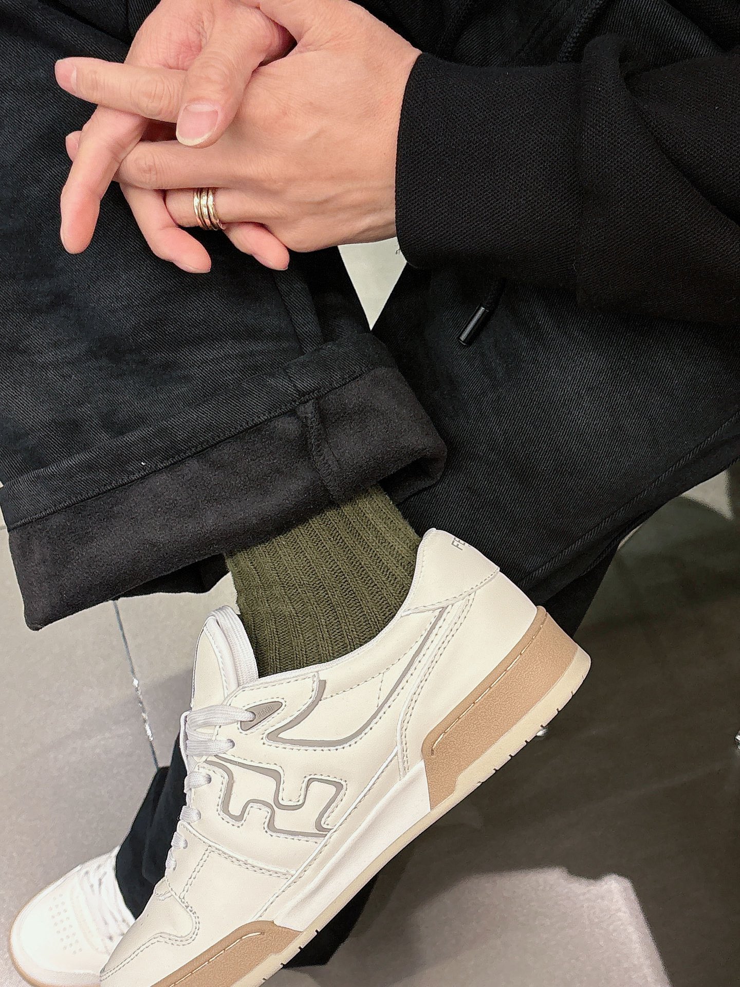 驴家🔥🔥休闲直筒加绒长裤，采用优质棉质材质，挺括有型，整体水洗效果上身足够吸睛且回头率爆棚！休闲直筒裤装