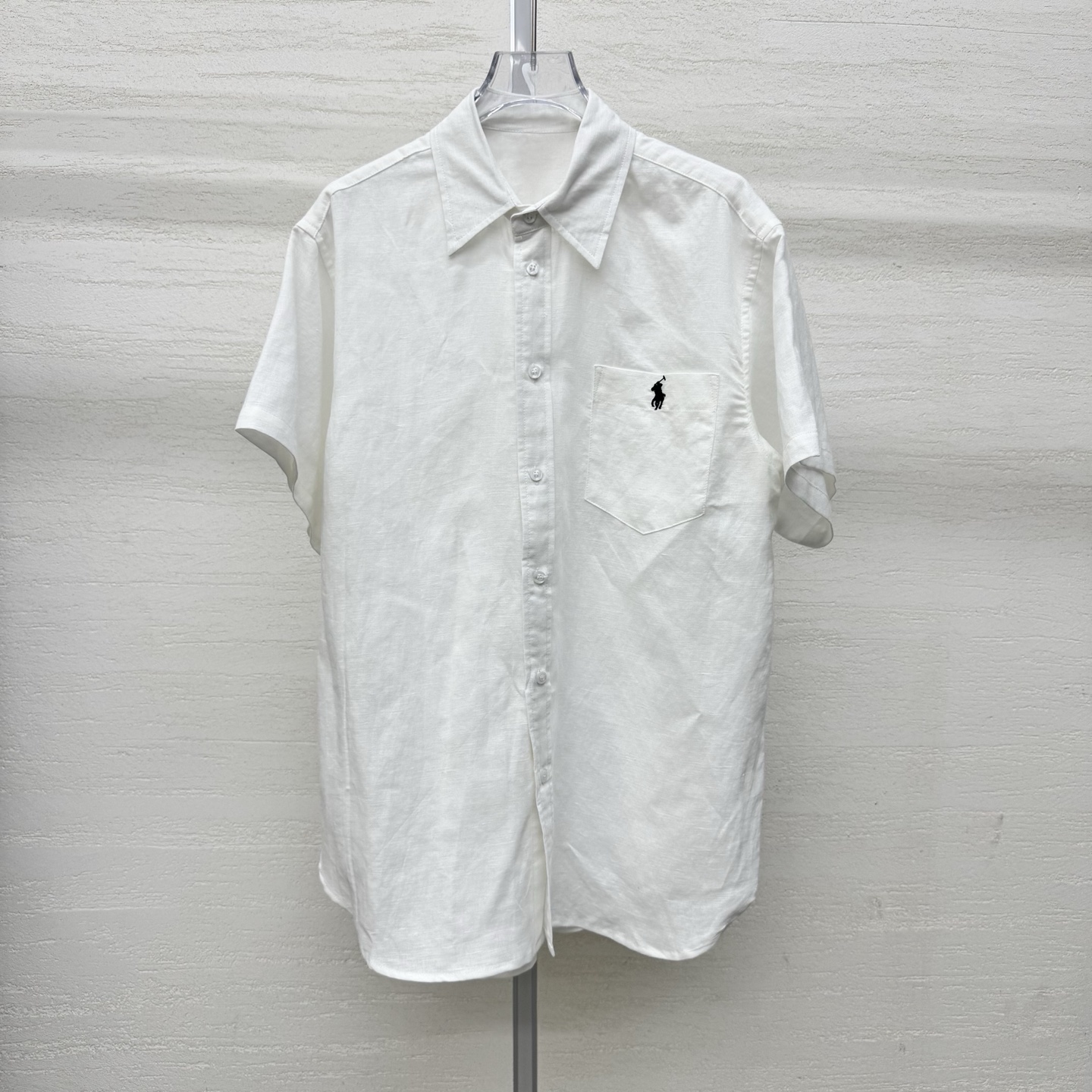 NO:801849,Support the exchange of Ralph Lau** Ralph Lauren women's clothing, linen short-sleeved shirts shipped, pure linen fabrics, high-end natural fabrics, enzyme-washed work clothes, the texture is super good, the upper body is full of old money, what you wear is simple texture, two-color SML real shot details, loro piana, shirts, T-shirt,19860909支持换款Ralph Lau**拉夫劳伦女装 ,版亚麻短袖衬衫出货,纯亚麻面料,高端天然面料,酵洗工衣,质感超好,上身老钱味十足,穿的就是简约质感,两色SML实拍细节图,,loro piana,shirts,T-shirt,,Women's clothing