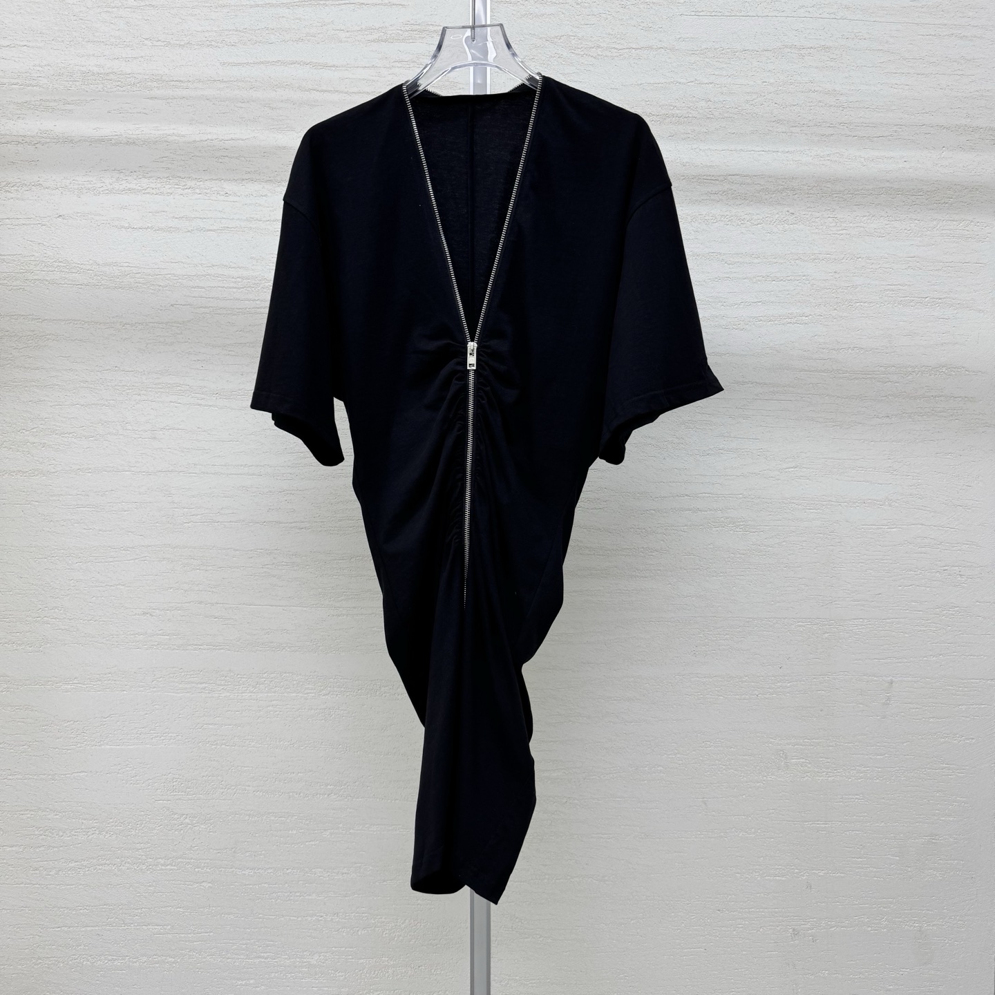 NO:801813,Support exchange of alexanderwan* Alexander Wang full-body zippered pleated T-shirt dress for shipment, the upper body is super slim, the pleats are super fashionable, one piece can complete the outfit, two-color large goods SML real shot details, alexander wang, skirts, tees, t-shirt,19860909支持换款alexanderwan*亚历山大王通体拉链收褶t恤连衣裙出货,上身超显瘦款,褶皱位超洋气,一件式搞定穿搭,两色大货SML实拍细节图,,alexander wang,skirts,tees，t-shirt,,Women's clothing