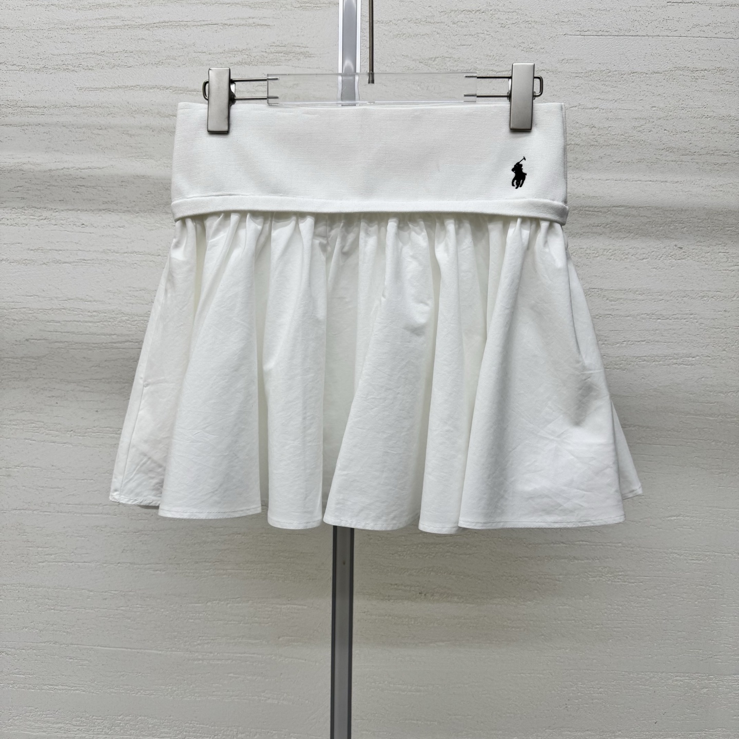 NO:801800,Support exchange [hot-selling item] Pol*Ralph Lau** Ms. Lila logo waist skirt has been shipped, the upper body is super beautiful, the original high-end version is developed, the same series of linen shirts are also made, the set is very beautiful, the two-color SML real shot details of the large product, loro piana, skirts, shirts,19860909支持换款[热销单品]Pol*Ralph Lau**女士Lila logo腰身半身裙出货啦,上身超好看,原版开发高端版本,同系列亚麻衬衫也有做,一套搭配超好看,大货两色SML实拍细节图,,loro piana,skirts,shirts,,Women's clothing