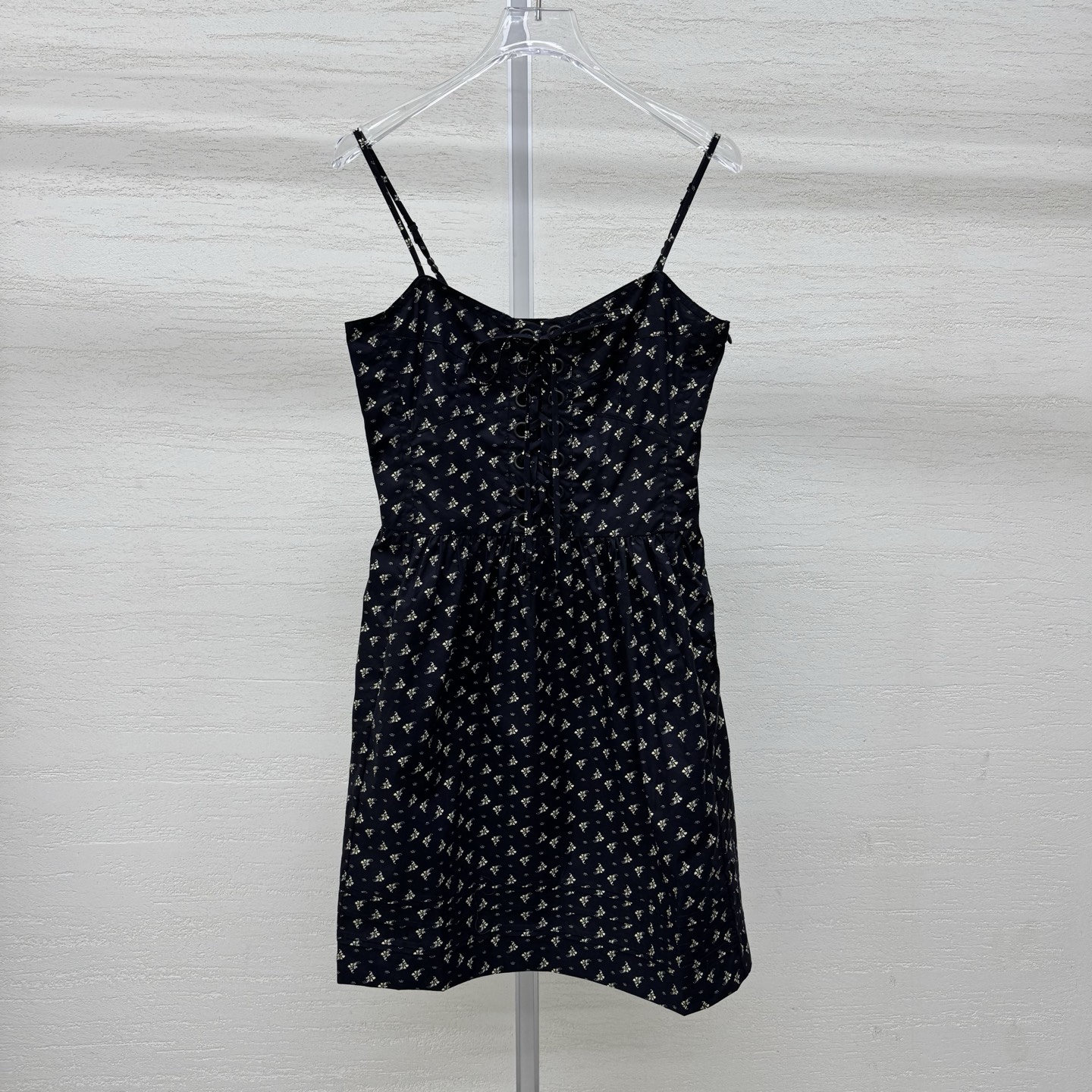 NO:801811,Supports exchange of Isabel Marant Etoi** women's DRYNA floral pattern mini dress for shipment. It is a great style to wear alone as an inner layer. It restores the original color of the retro flower pattern. The upper body is super age-reducing. Reserved money. Replenishment rate. SML real shot details of large goods. Skirts,19860909支持换款Isabel Marant Etoi**女士DRYNA 花卉图案迷你连衣裙出货,单穿内搭都是绝佳款,还原本色复古花型,上身超减龄,自留款,补单率,大货SML实拍细节图,,skirts,,Women's clothing