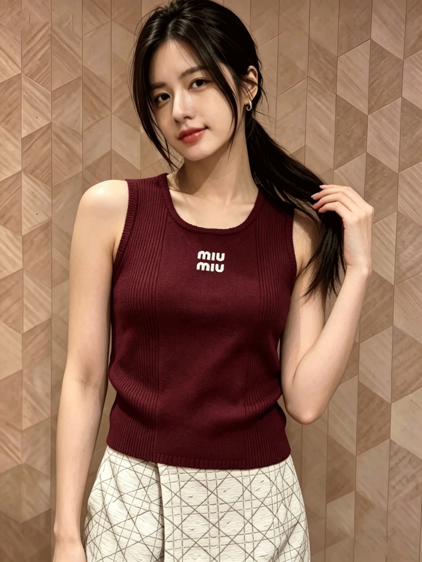 NO:807850,miumi*26 new knitted vest with vertical pitted texture. Stretchy but not tight. Brand letters embroidered on the chest. Low-key with a touch of sophistication. The burgundy color is versatile and white. Suitable for wearing alone or as an inner layer. Available now in size 363840,,miumiu,19860909miumi*26新款针织背心竖坑条肌理 弹力显瘦不勒肉 胸前品牌字母刺绣 低调带点精致感 酒红色调百搭又显白 单穿内搭都合适 现货发售尺码363840,,miumiu,,Women's clothing