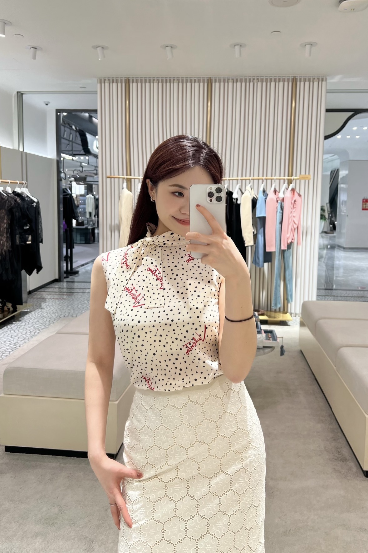 NO:861770,,,19860909,,,Women's clothing