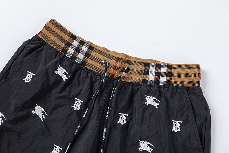 Burberry BURBERRY 2025SS新款沙滩裤带内网 超高端刺绣工艺 版型紧致立体 定制裤绳五金质感强