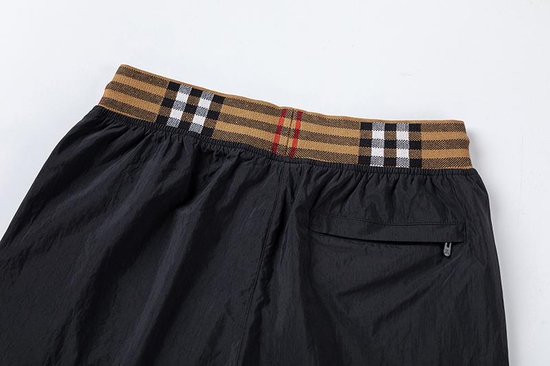 Burberry BURBERRY 2025SS新款沙滩裤带内网 超高端刺绣工艺 版型紧致立体 定制裤绳五金质感强