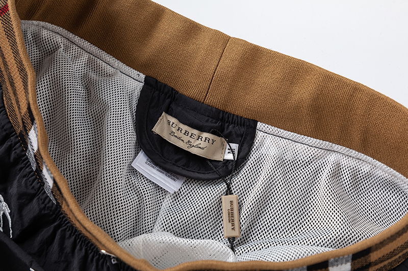 Burberry BURBERRY 2025SS新款沙滩裤带内网 超高端刺绣工艺 版型紧致立体 定制裤绳五金质感强