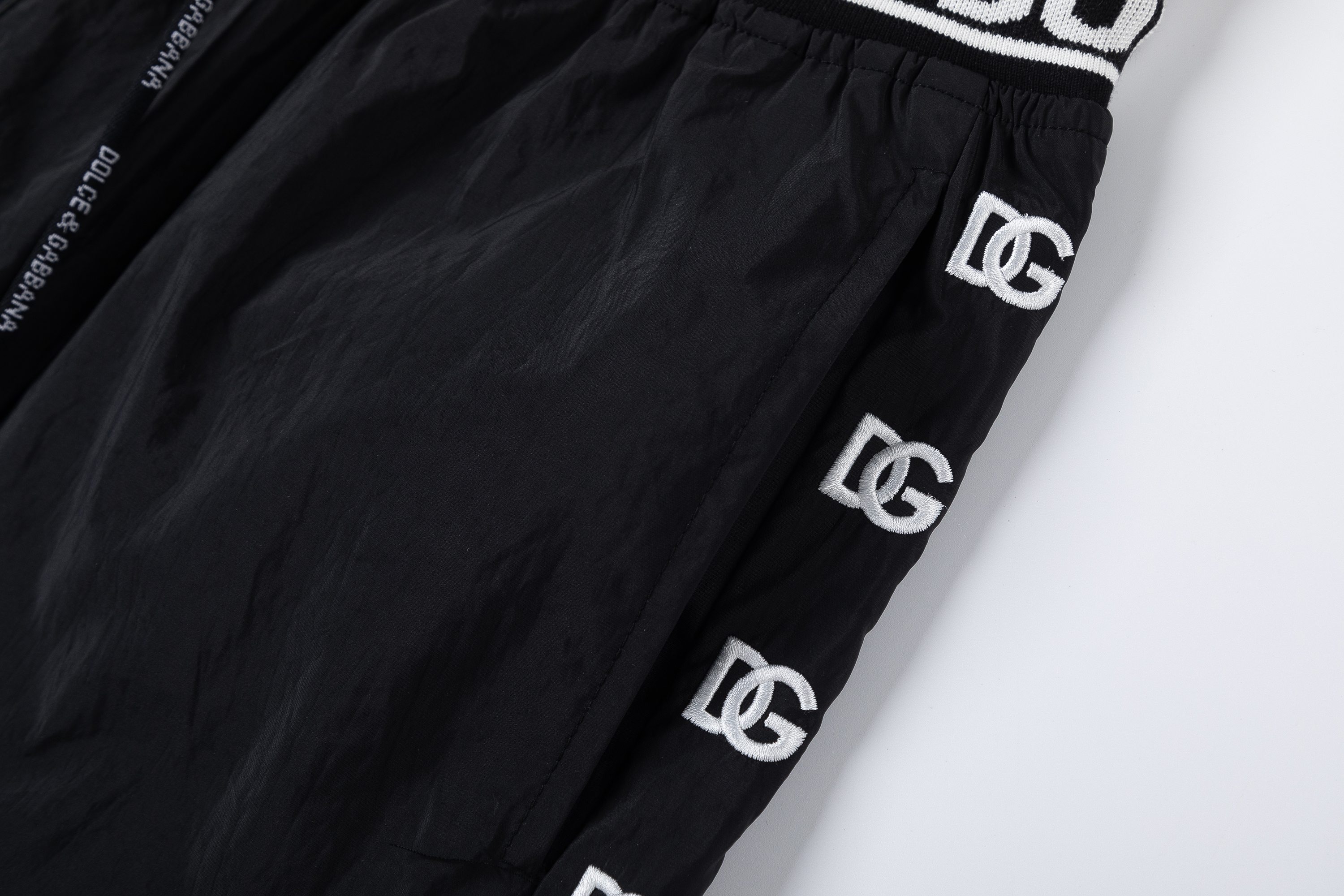 Dolce & Gabbana DG