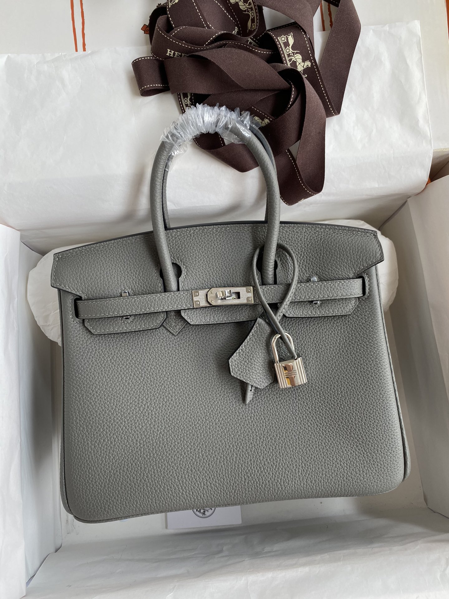 NO:699060,Half-hand birkin 25cm platinum, all steel hardware, grade A Togo leather, cumulonimbus gray, silver buckle wax thread, Hermes, hermes, Hermes,19860909半手birkin 25cm 铂金 全钢五金 A级Togo皮 积雨云灰 银扣蜡线,爱马仕,hermes,Hermes,,Bag