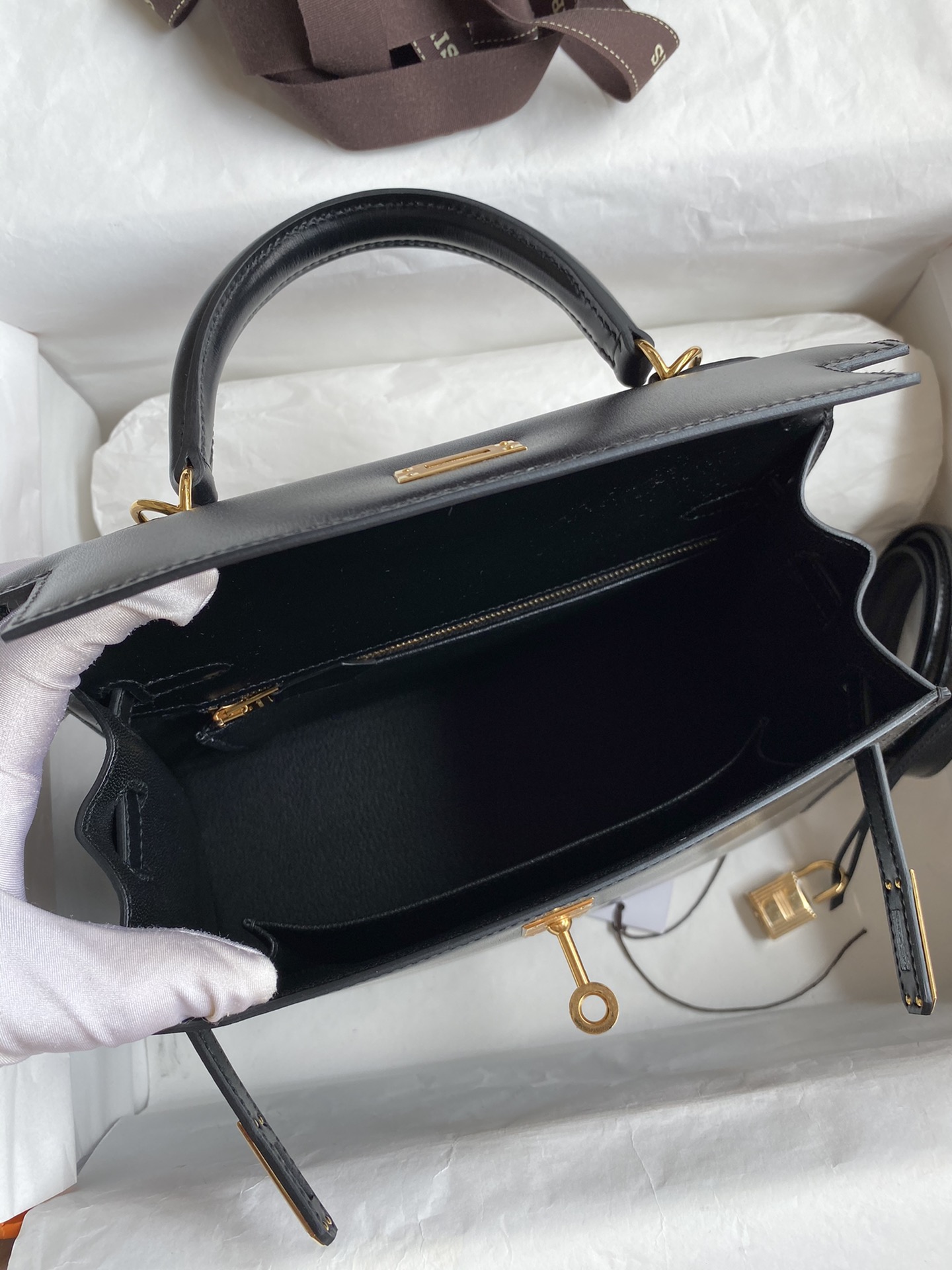 Hermes Kelly Borsette Borse Crossbody & Borse a Tracolla Nero Hardware oro 9 i1715489478 1490 5