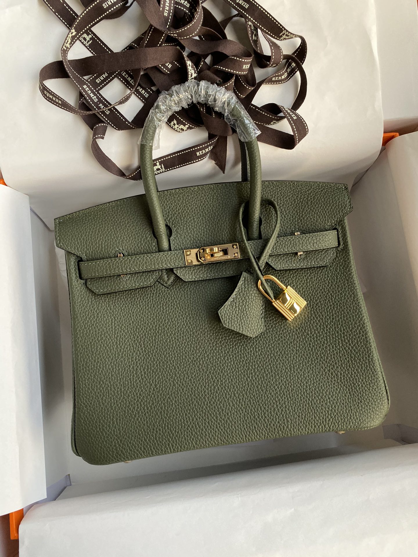 NO:699073,Half-hand birkin 25cm platinum, full steel hardware, grade A Togo leather, jungle green, gold buckle wax thread, Hermes, hermes, Hermes,19860909半手birkin 25cm 铂金 全钢五金 A级Togo皮 丛林绿 金扣蜡线,爱马仕,hermes,Hermes,,Bag