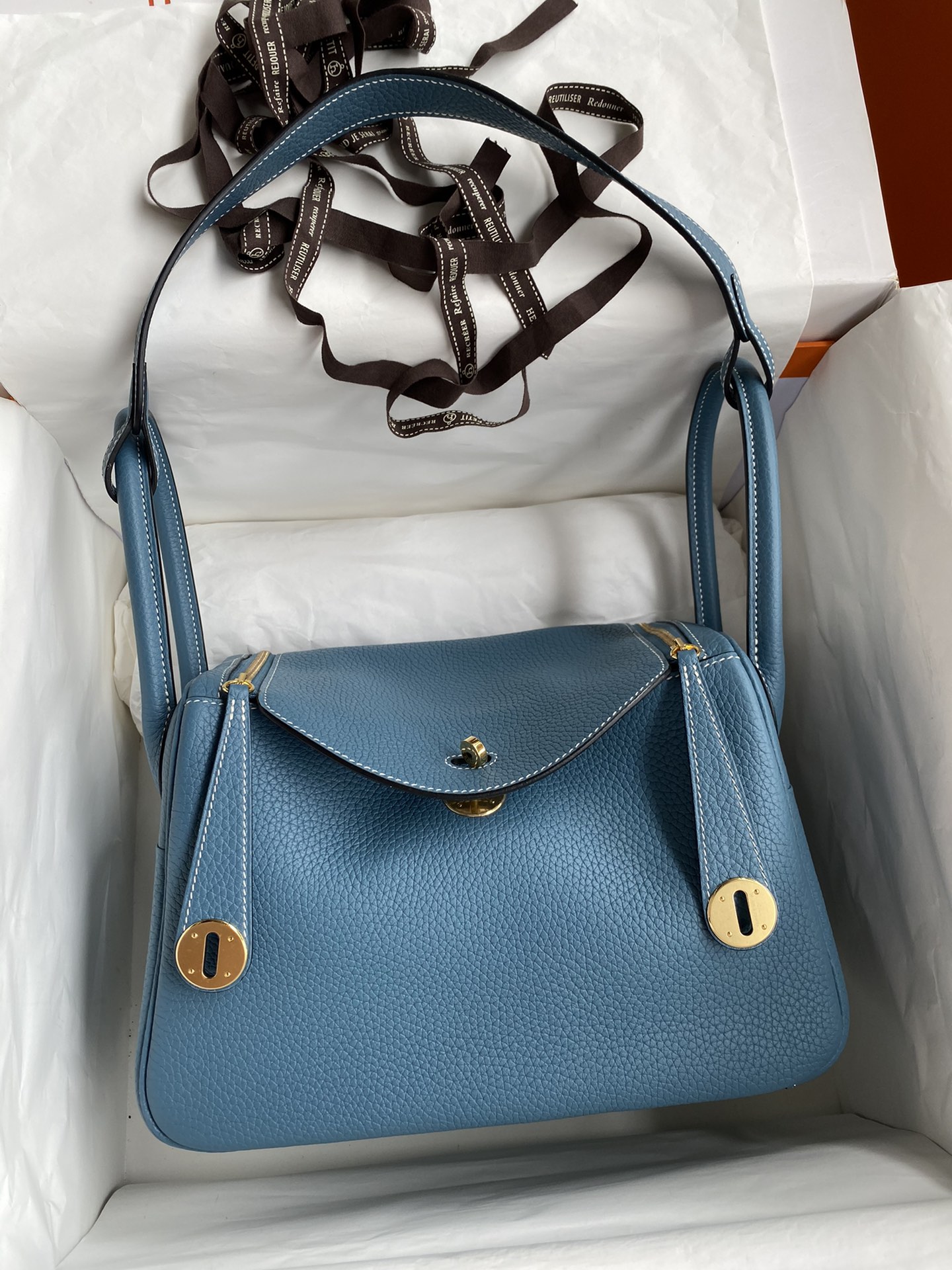 Hermes Lindy Aaaa
 Torby typu crossbody i na ramię Niebieski Denim Blue Szycie Mężczyźni Złoty sprzęt Taurillon