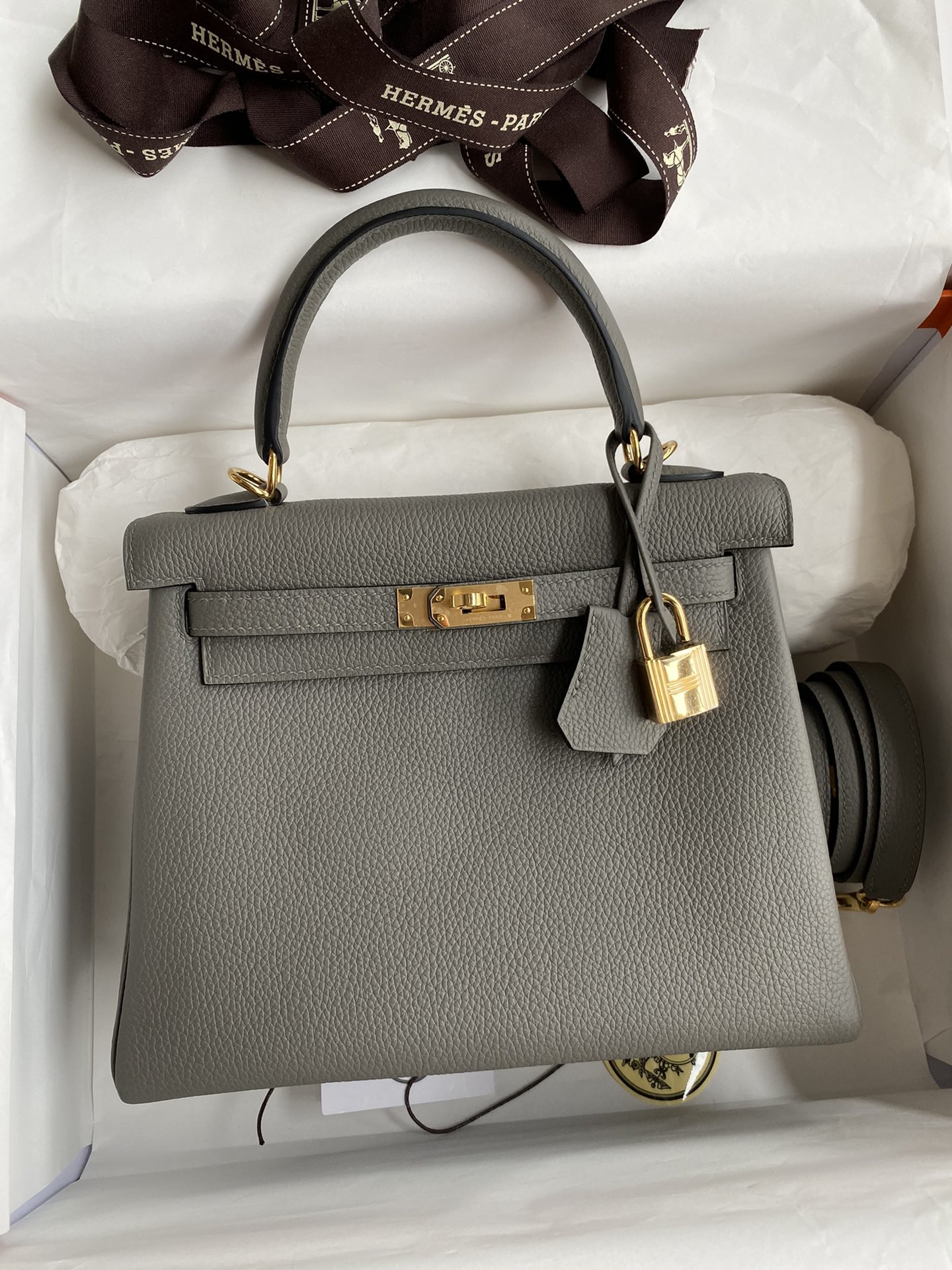 Hermes Kelly Bolsas Sacos de corpo cruzado & Ombro Cinzento Hardware Dourado Pele de vitelo Couro vaca