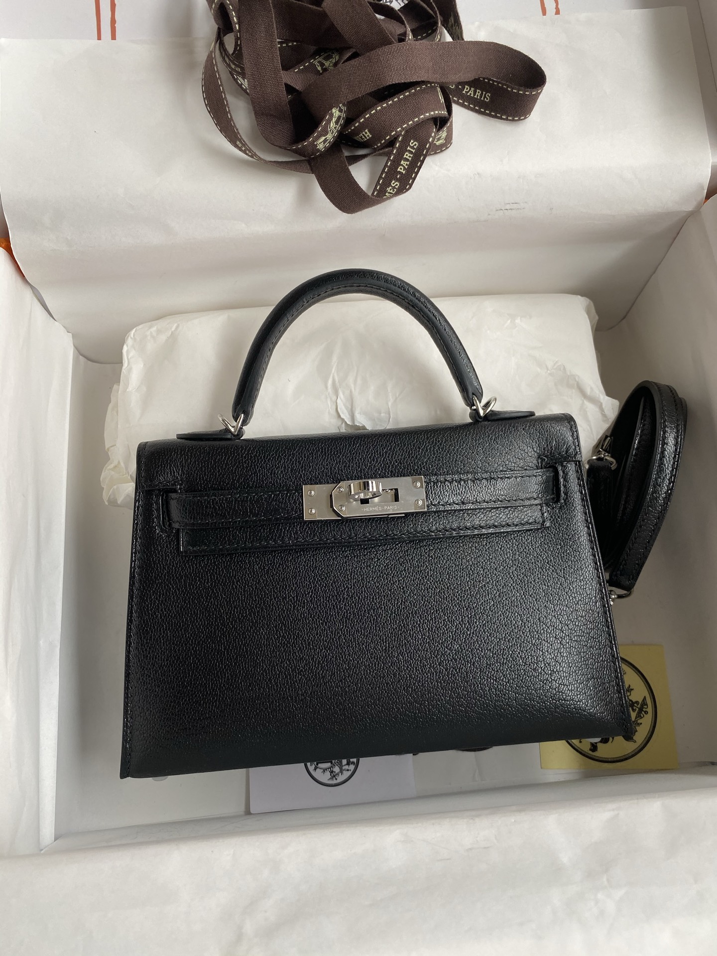 NO:699349,Hand-sewn second generation Mini Kelly 19cm imported goatskin black silver buckle, Hermes, hermes, sheepskin, Hermes,19860909手缝二代Mini Kelly 19cm 进口山羊皮 黑色 银扣,爱马仕,hermes,sheepskin,Hermes,,Bag