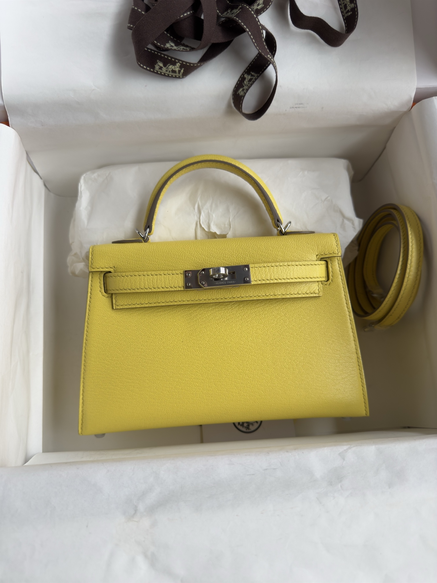 NO:699378,Hand-sewn second generation Mini Kelly 19cm imported goatskin 0Y lemon wine yellow silver buckle, Hermes, hermes, sheepskin, Hermes,19860909手缝二代Mini Kelly 19cm 进口山羊皮 0Y柠檬酒黄 银扣,爱马仕,hermes,sheepskin,Hermes,,Bag