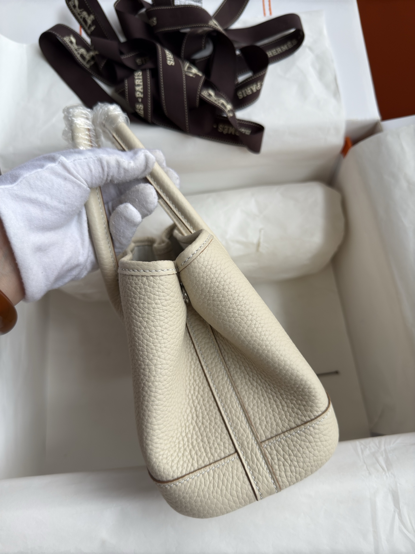 Hermes Style White Leather Bag Lookbook Reference image 2