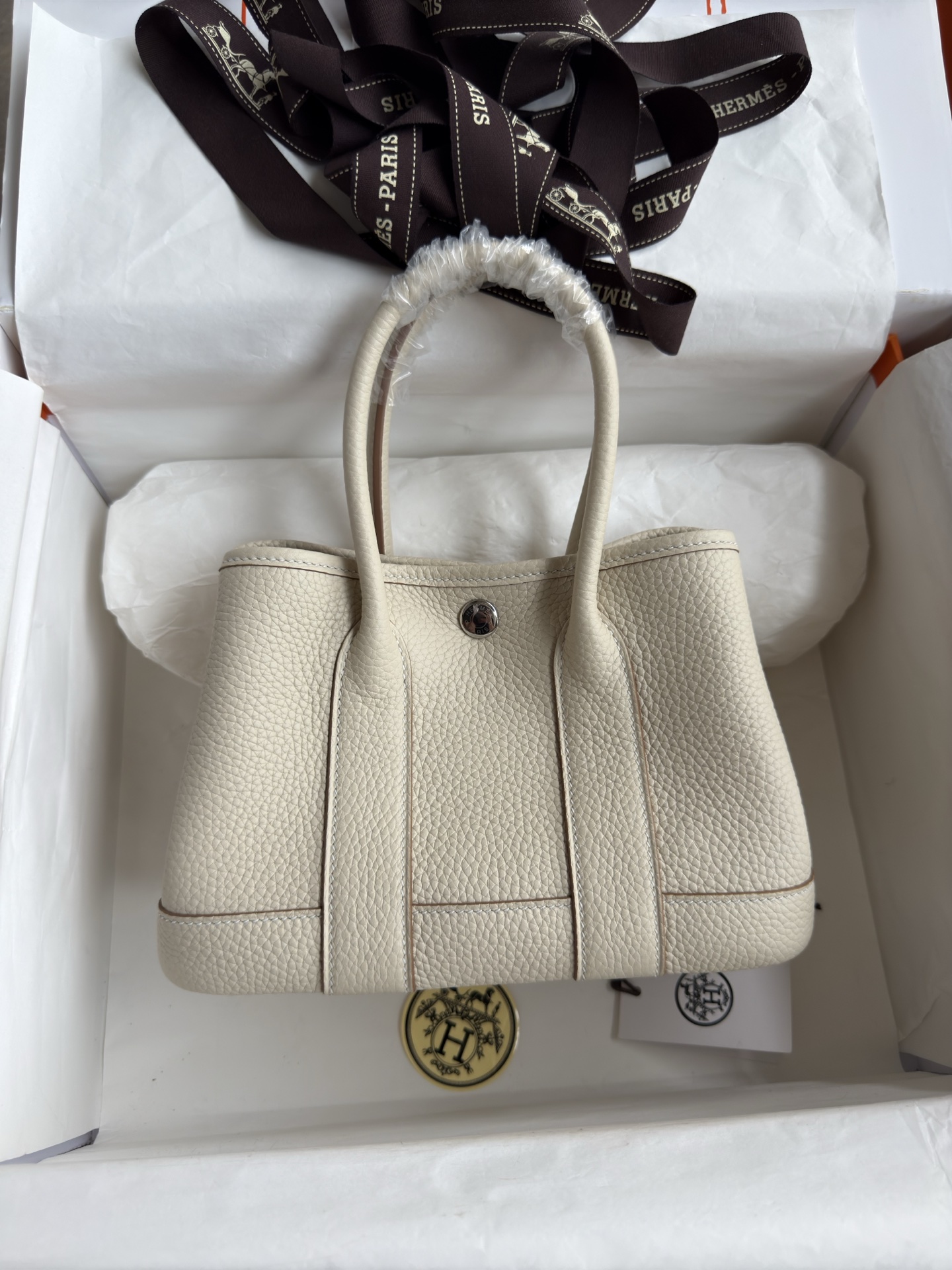 NO:698698,New product Mini garden bag Neo Garden 23cm imported TC leather milkshake white super Q super cute limited edition counter synchronization, Hermes, hermes, Hermes,19860909新品 Mini 花园包 Neo Garden 23cm 进口TC皮 奶昔白 超Q超可爱 限量版 专柜同步,爱马仕,hermes,Hermes,,Bag