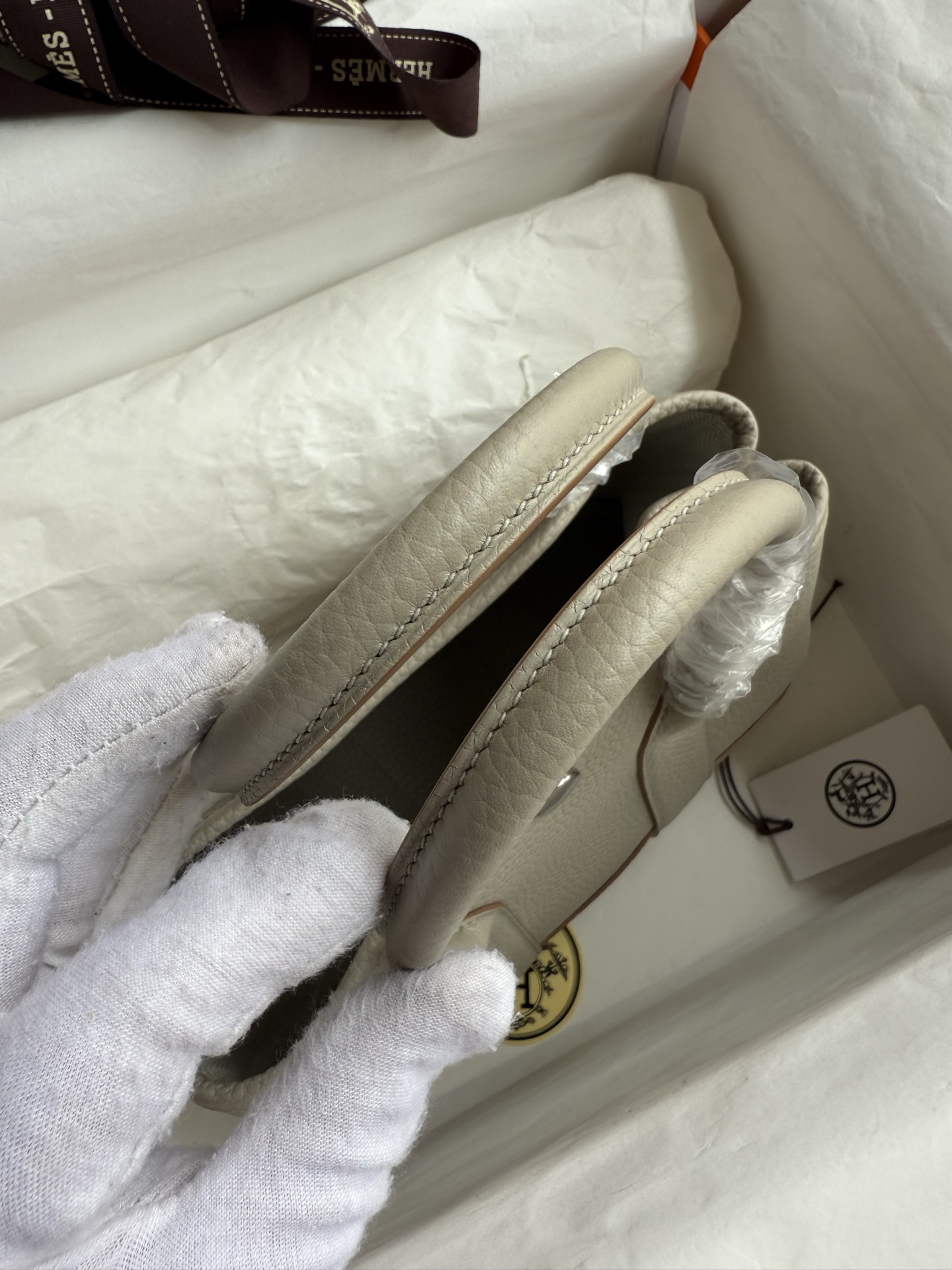 Hermès Mini Garden 23cm Bag in Pearl Grey TC Leather - Limited Edition 6 i1751792830654 9788 0 5