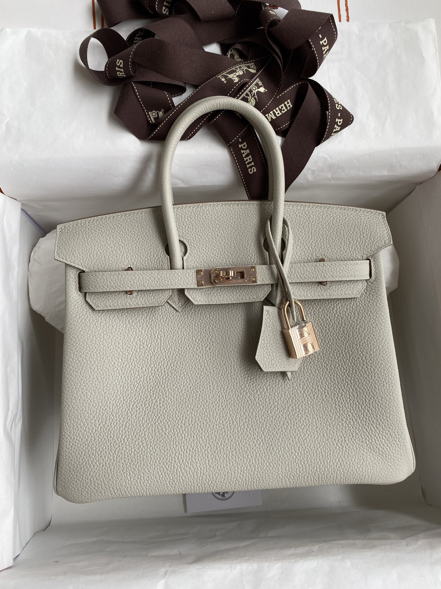 Cosido a mano👉Birkin 25cm piel Togo importada gris perla herrajes dorados