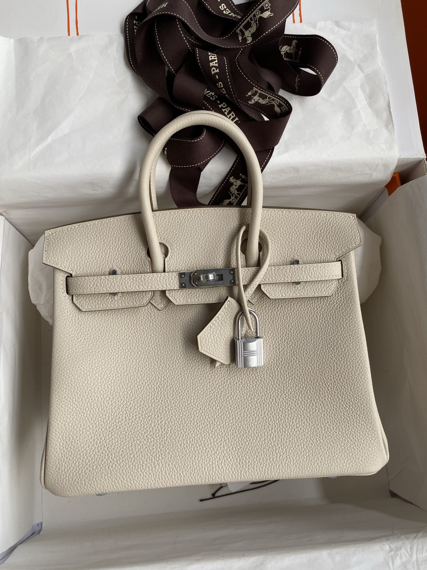 Cosido a mano👉Birkin 25cm piel Togo importada blanco crema herrajes plateados