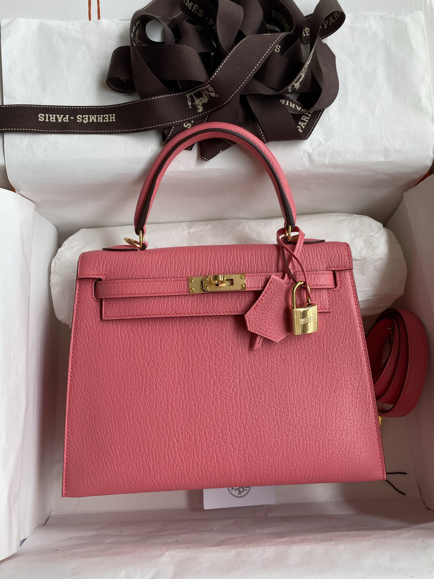 NO:741289,Fully hand-stitched Kelly 25cm imported goatskin lipstick powder gold buckle, Hermes, hermes, sheepskin, Hermes,19860909全手缝Kelly 25cm 进口山羊皮 唇膏粉 金扣,爱马仕,hermes,sheepskin,Hermes,,Bag