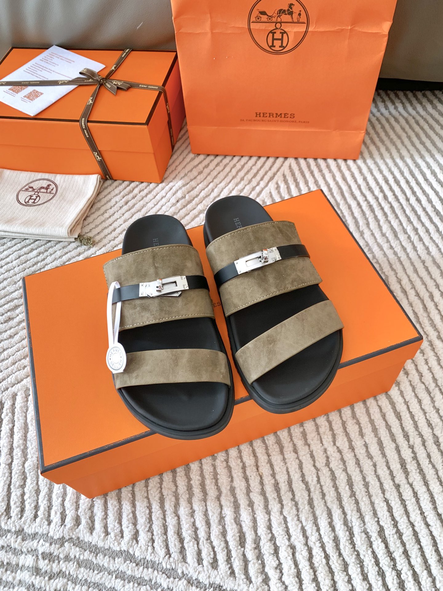 Hermes Sapatos Sandálias Mulheres Homens Chamas Couro de vaca Pele carneiro TPU Colecção Verão Fashion Casual P780900