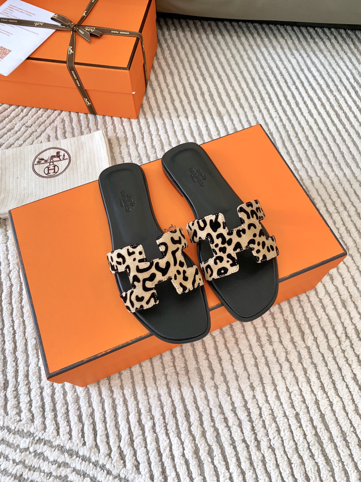 Hermes Luxo
 Sapatos Sandálias Impressão em Leopardo Costura Pele de vitelo Couro vaca genuíno cabra Cavalo carneiro