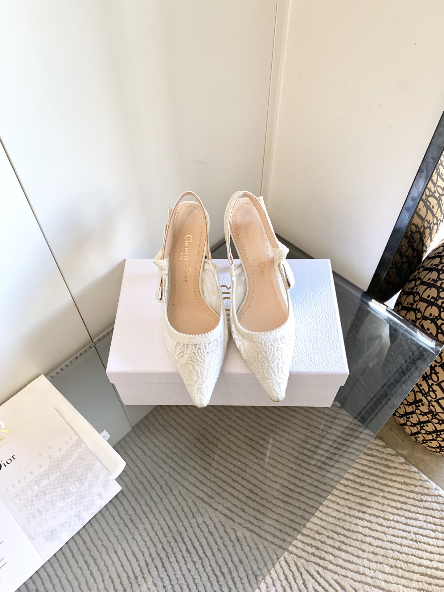 NO:129638,J'ADIOR webbing back empty sandals Dior Spring and summer latest color Quake Oblique jacquard embroidery letter logo high heel bow color combination women's shoes top high-end version of the market material high temperature water-soluble electric embroidery technology fabric   sheepskin lining   Italian leather outsole Standard size 33-44 (flat sole 1.5cm medium heel 6.5CM/high heel 9.5CM) (33.34.40.41.42.43.44 custom made, no return or replacement), sandals, dior, dior, sandals, sheepskin, Leather soles19860909出 J‘ADIOR织带后空凉鞋 迪奥 Dior 春夏最新色Quake Oblique 提花刺绣字母logo高跟蝴蝶结拼色女鞋 市场顶级高端版本 材质高温水溶电绣科技面料 羊皮内里 意大利真皮大底 码数标准码33-44(平底1.5cm中跟6.5CM/高跟9.5CM)(33.34.40.41.42.43.44订做,不退不换）,凉鞋,dior,dior,sandals,sheepskin,Leather soles,Women's Shoes