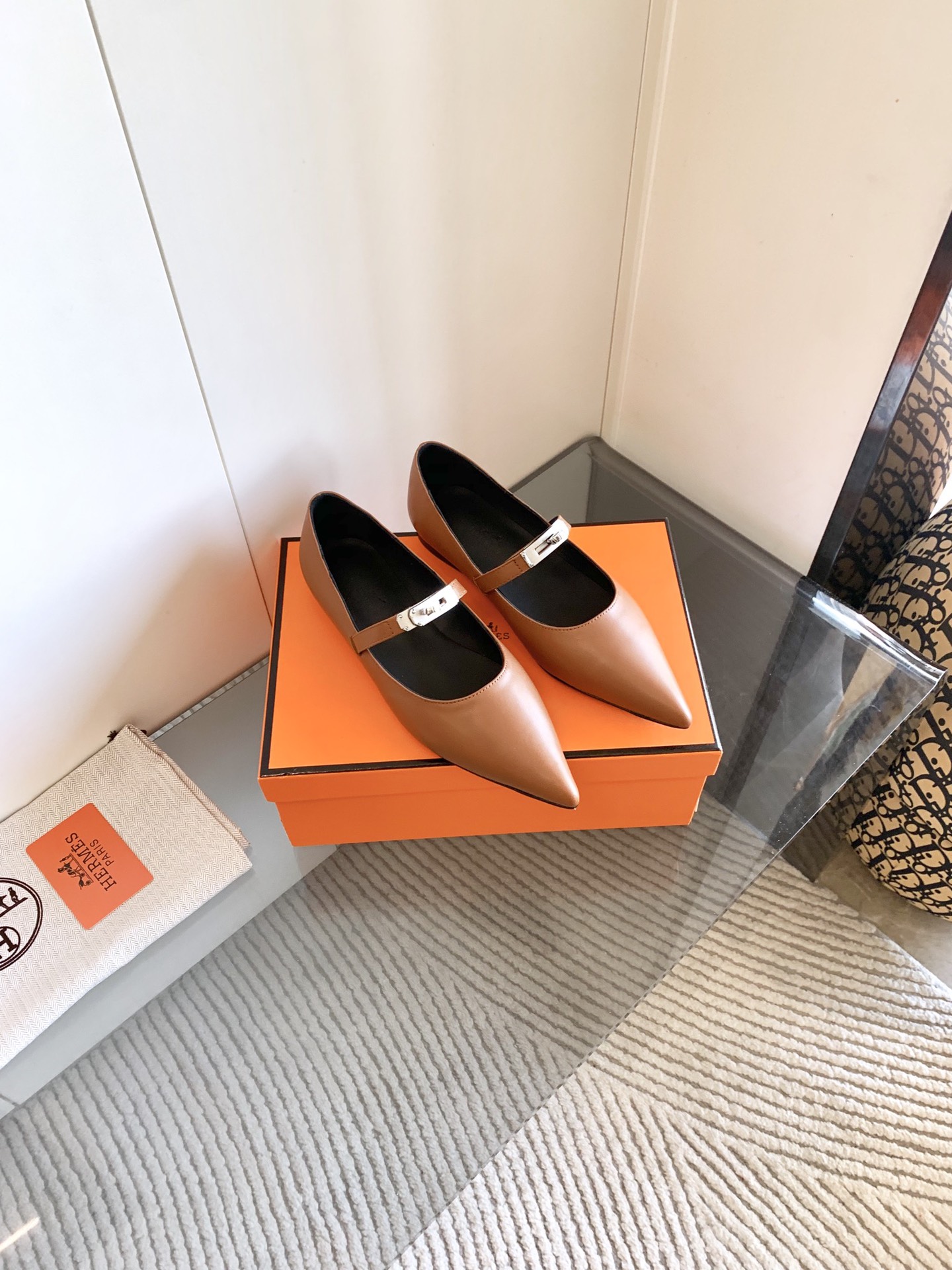 “Kiara 40mm Heels in Black and Silver, Perfect for Work in Sizes 35-42” - 图片 2