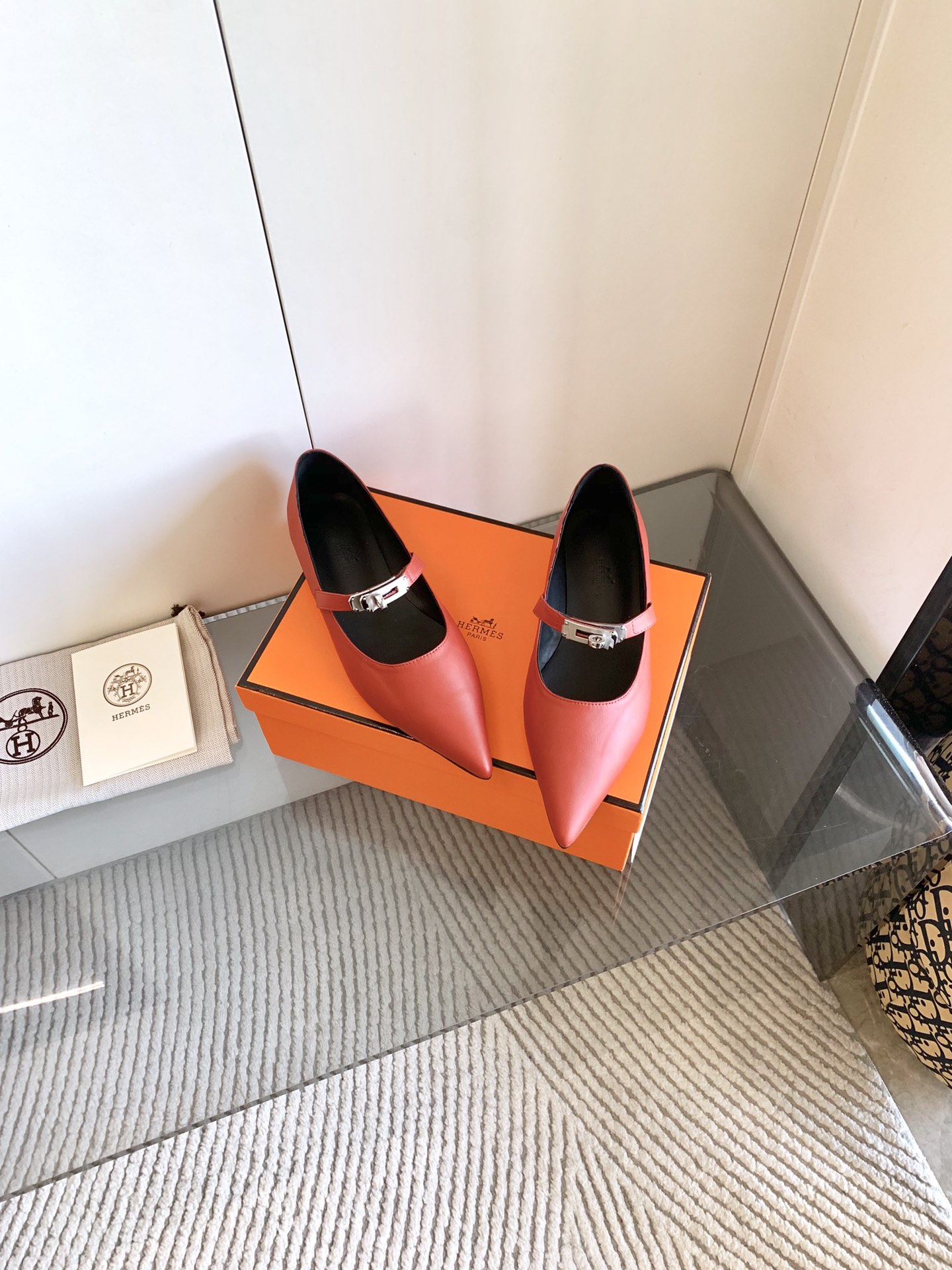 “720 Offer: Kiara 40mm Heels in Black and Silver, Light Natural Color, Size 35-42” - 图片 8