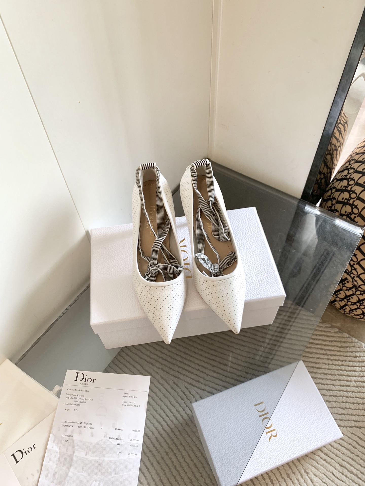 NO:439000,, J'ADIOR webbing hollow sandals Dior Spring and summer latest color Quake Oblique jacquard embroidery letter logo high heel bow color combination women's shoes top high-end version of the market Material high-temperature water-soluble electric embroidery technology fabric + sheepskin lining + Italian leather outsole Standard size 33-44 high heels 8.5CM) (33.34.40.41.42.43 custom made, no return or exchange), high heels shoes, dior, dior, sandals, high heels, sheepskin, Leather soles19860909、 J‘ADIOR织带后空凉鞋 迪奥 Dior 春夏最新色Quake Oblique 提花刺绣字母logo高跟蝴蝶结拼色女鞋 市场顶级高端版本 材质高温水溶电绣科技面料+羊皮内里+意大利真皮大底 码数标准码33-44高跟8.5CM)(33.34.40.41.42.43订做,不退不换）,高跟鞋单鞋,dior,dior,sandals,high heels,sheepskin,Leather soles,Women's Shoes