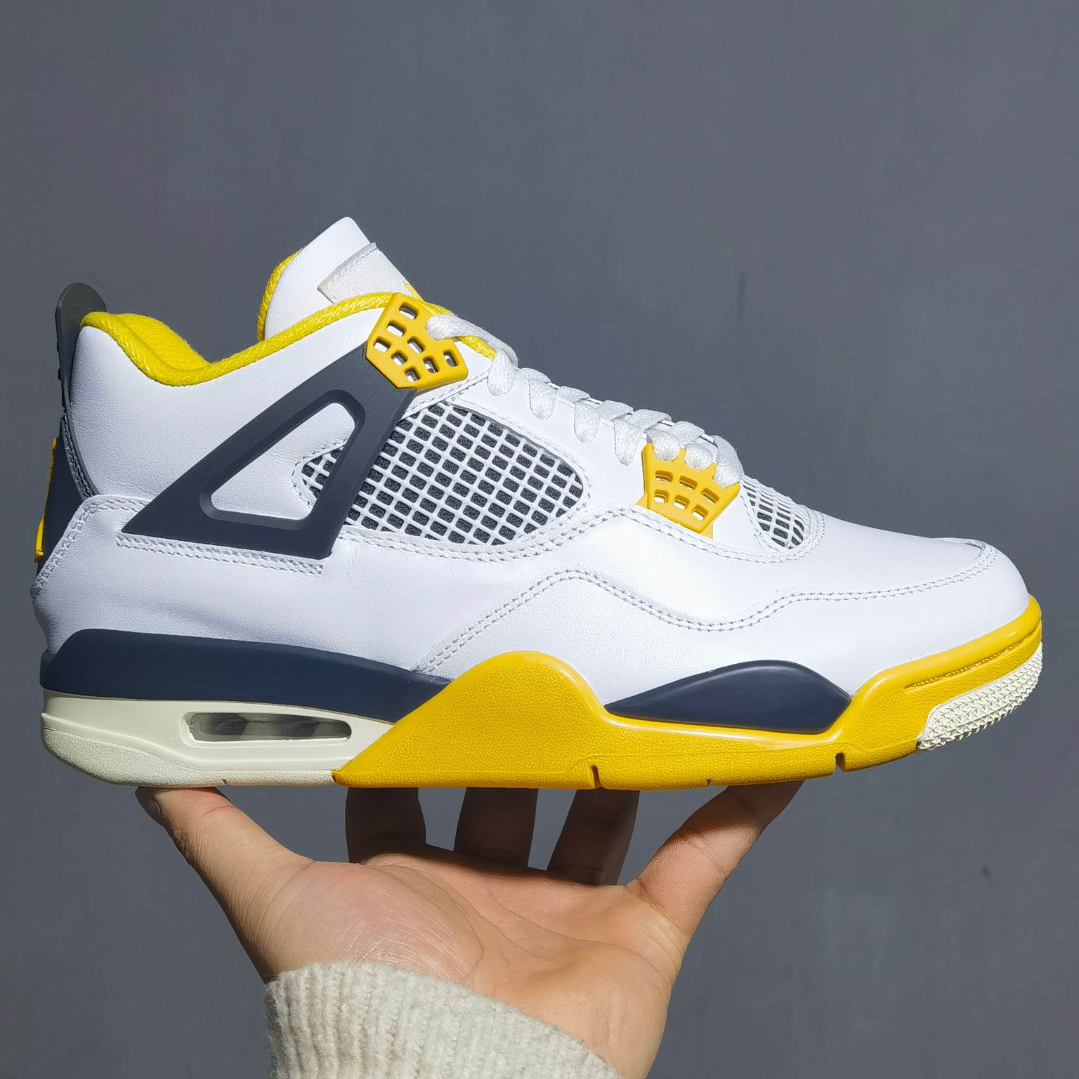 外贸版AirJordanAJ4Retro白黄雷公AQ9129-101全新升级改良原鞋原楦原纸板同源开发完