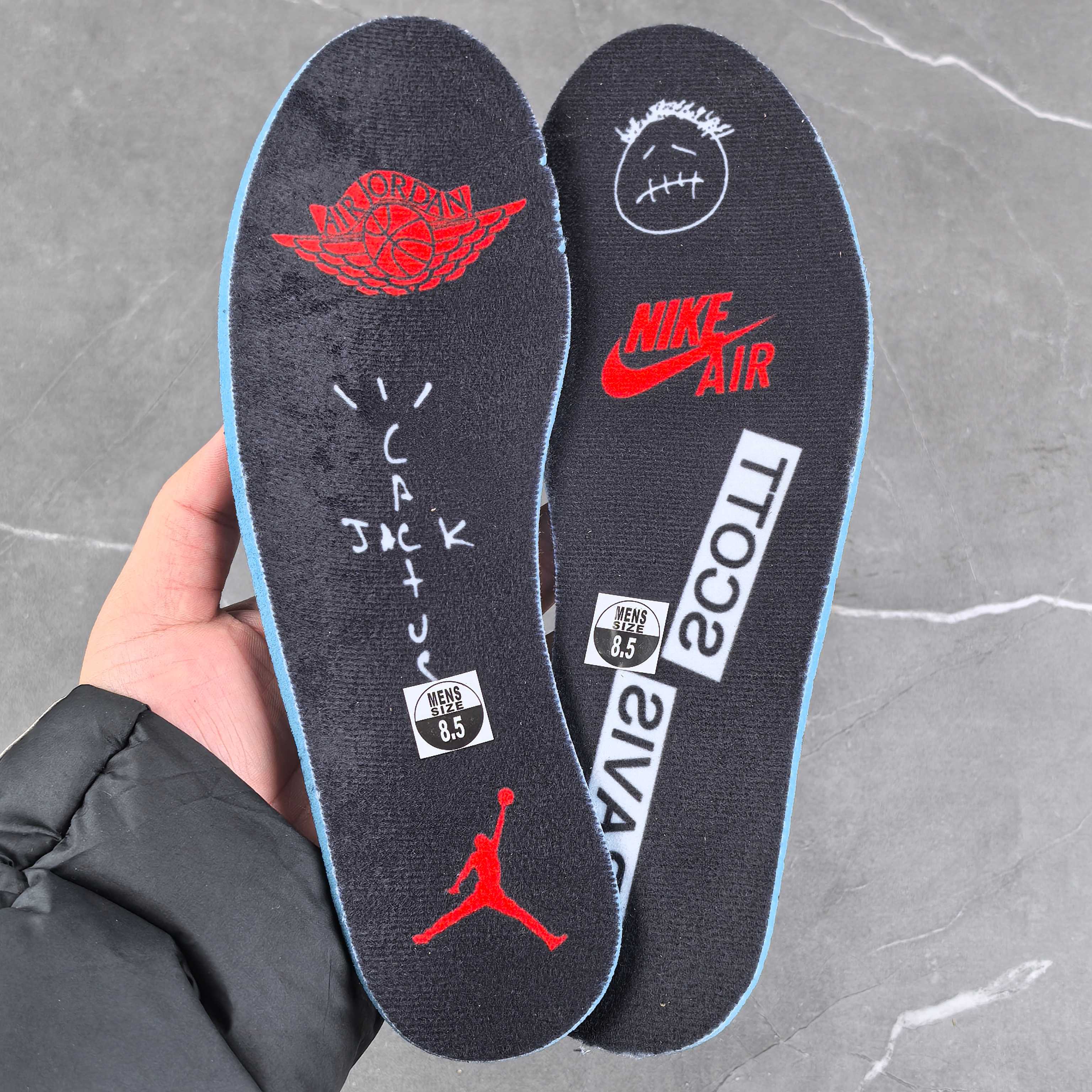 外贸版 Air jordan 1 倒钩黑武士
顶尖外贸大厂出品 鞋型、用料标杆水准 
独家私模开发打造 