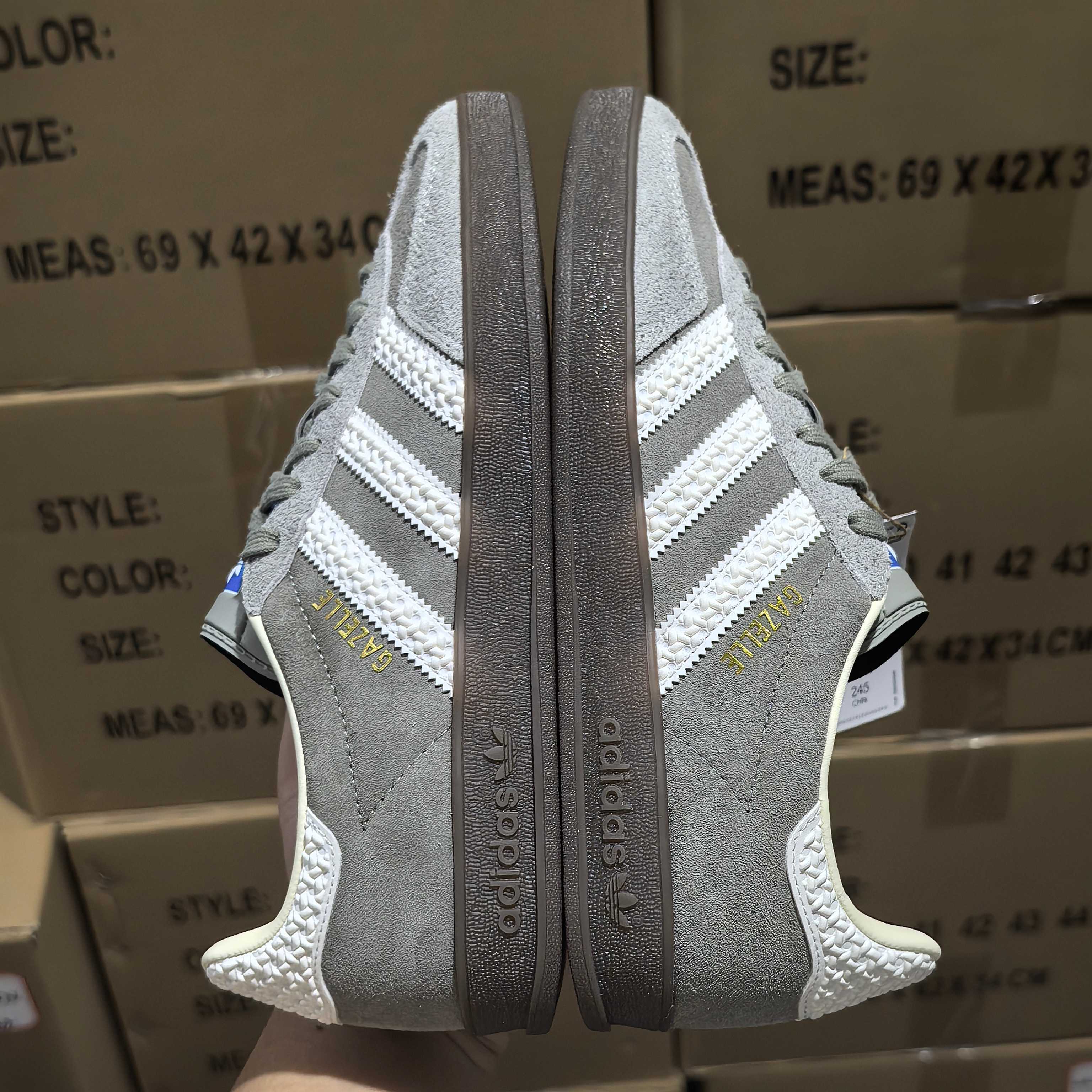 补货 XC2.0升级版本白红35.5-46开始陆续出货入库全原厂翻毛皮打造 区别市场革料批次这个价格配置
