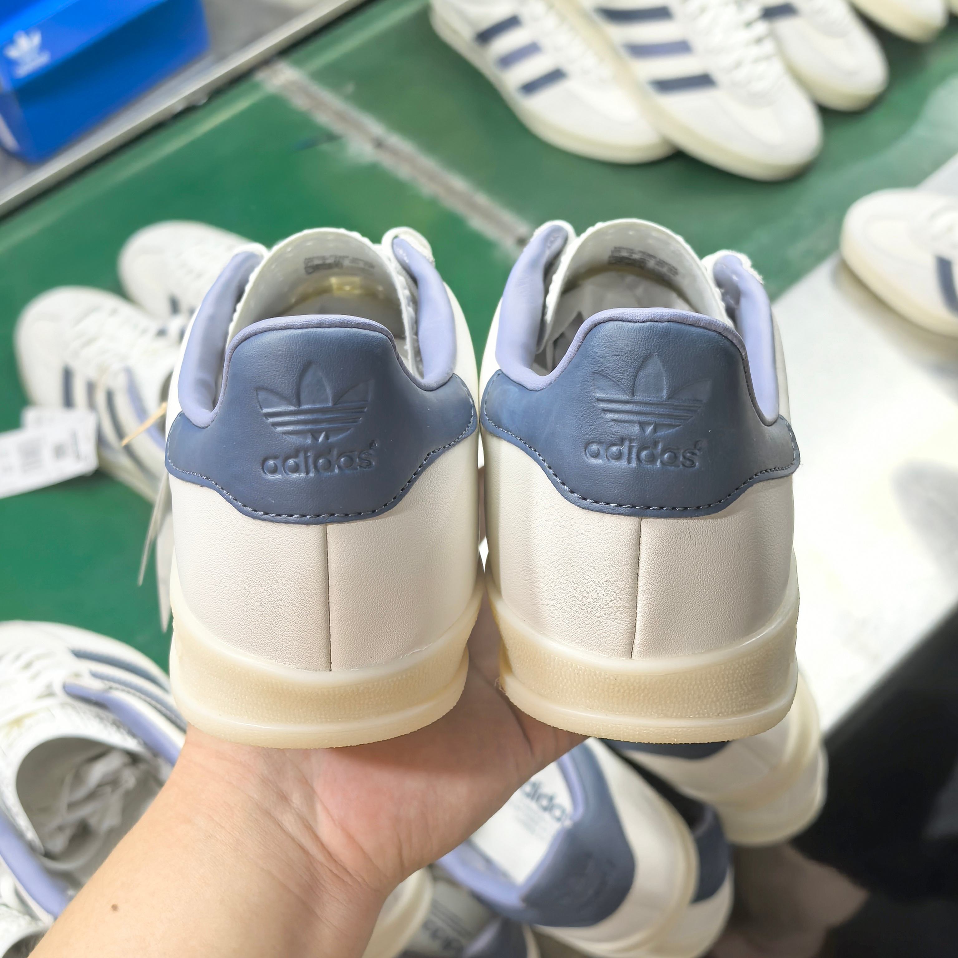 【外贸版：德训】originals Samba OG 舒适 防滑耐磨低帮 板鞋 白蓝 IG1643 尺码