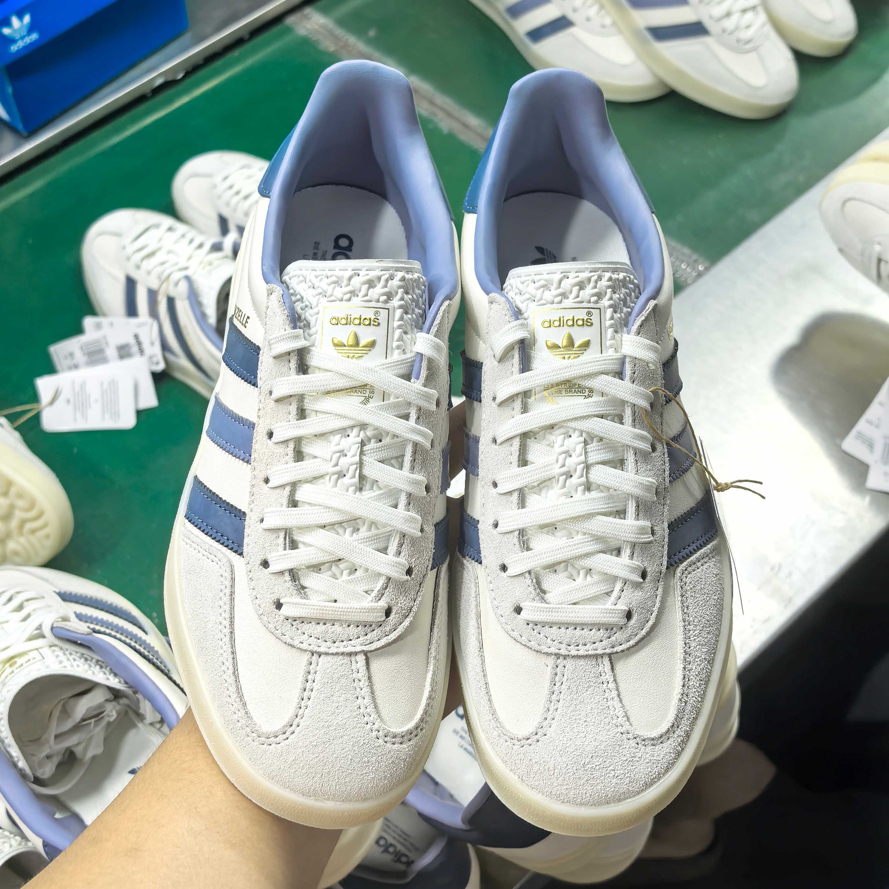 【外贸版：德训】originals Samba OG 舒适 防滑耐磨低帮 板鞋 白蓝 IG1643 尺码