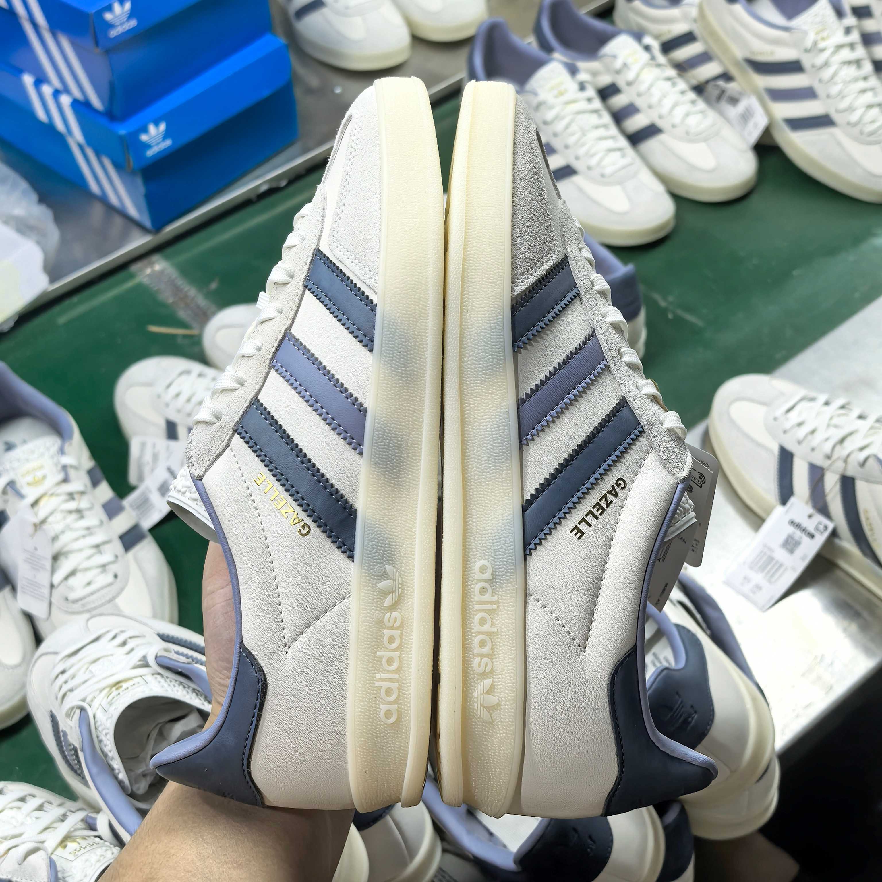 【外贸版：德训】originals Samba OG 舒适 防滑耐磨低帮 板鞋 白蓝 IG1643 尺码