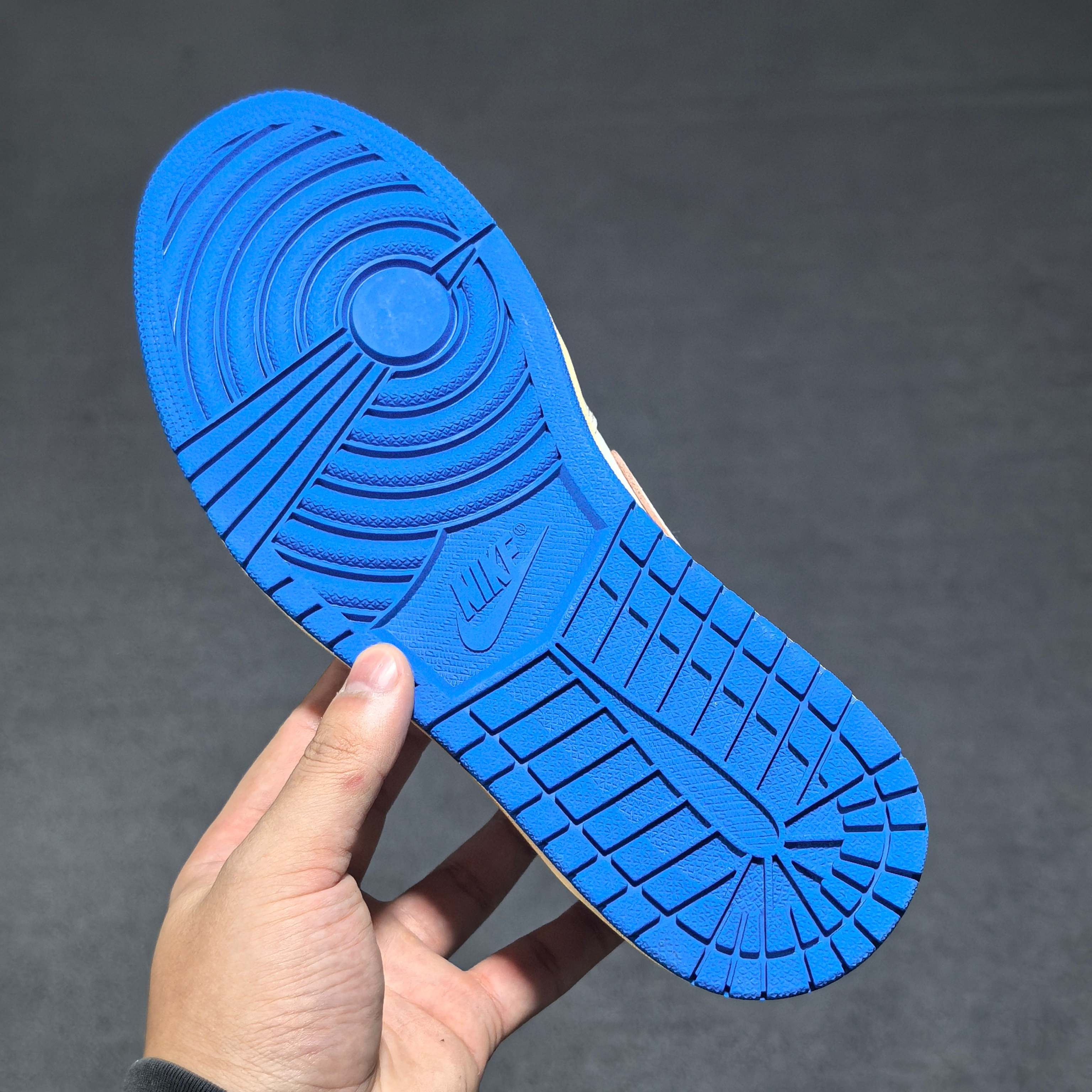 新品上架 Air jordan 1倒钩10.0白蓝 白蓝 DM7866-104全头层荔枝纹打造 市场同价