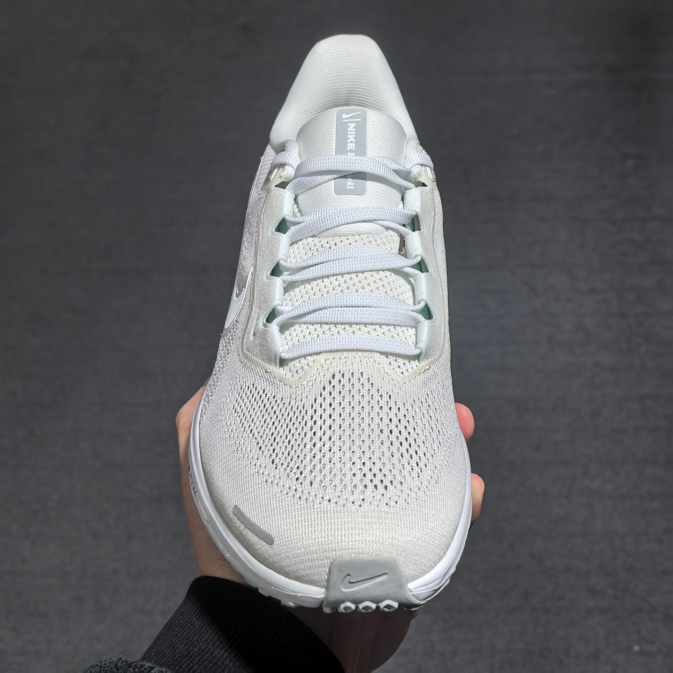 平台版Nike Pegasus 41 舒适运动防滑透气 低帮跑步鞋 白色 当季爆款 平台指定细节 原厂中