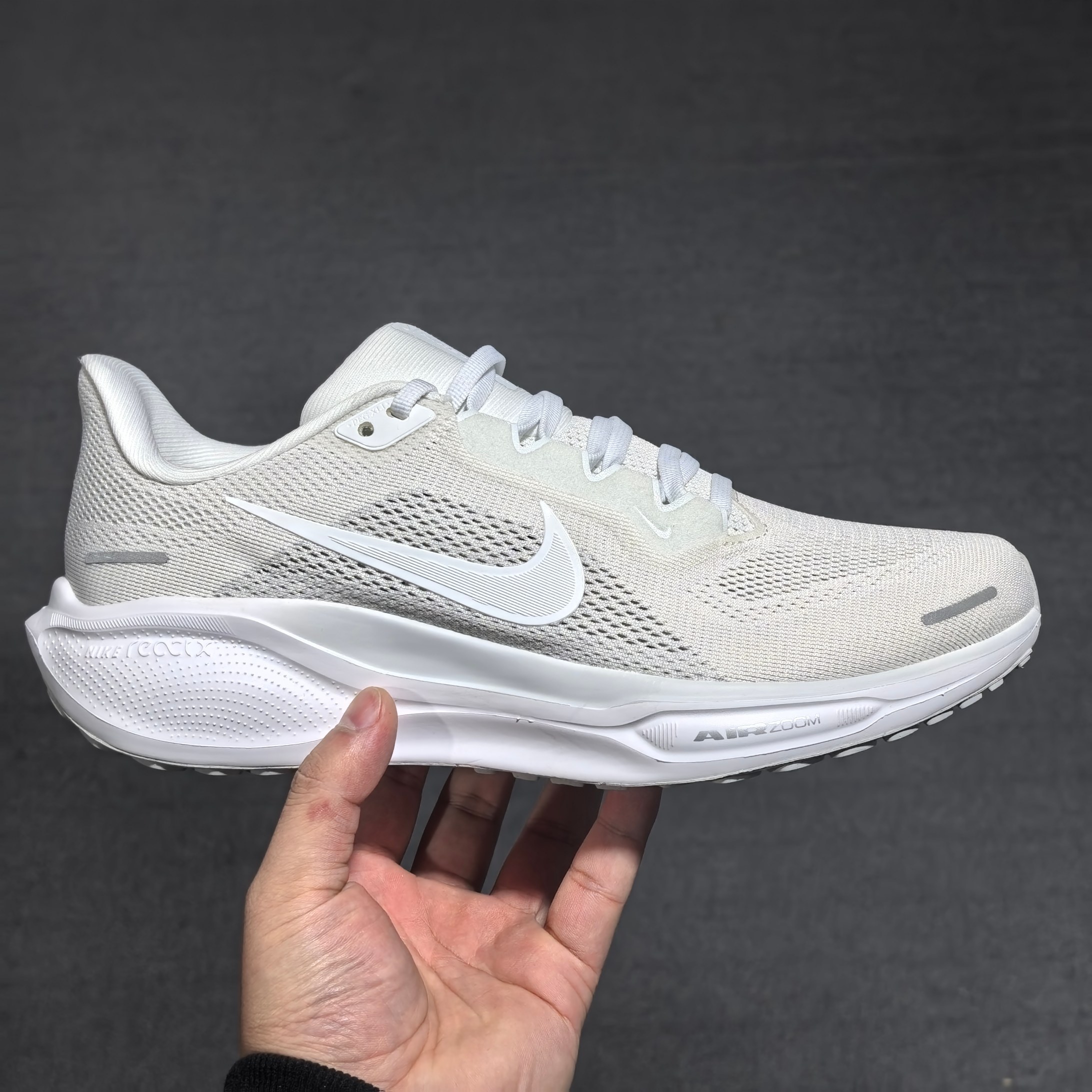 平台版Nike Pegasus 41 舒适运动防滑透气 低帮跑步鞋 白色 当季爆款 平台指定细节 原厂中