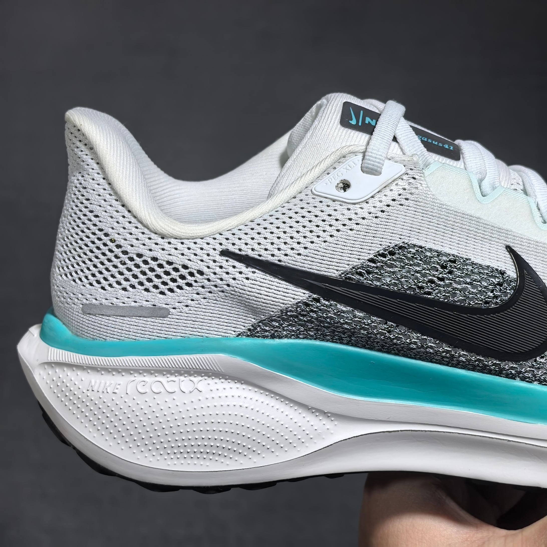 平台版Nike Pegasus 41 舒适运动防滑透气 低帮跑步鞋 白蓝 当季爆款 平台指定细节 原厂中